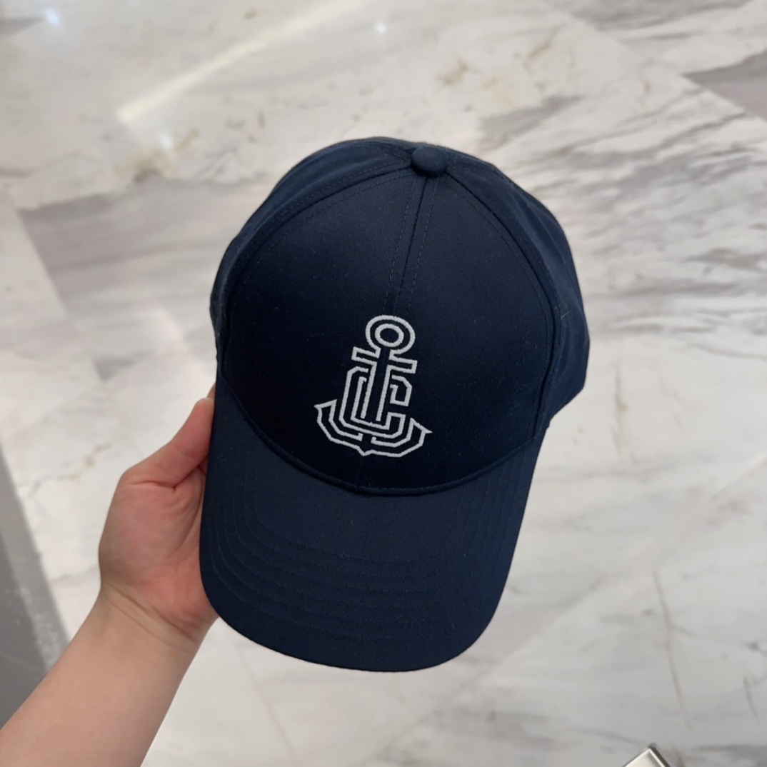CELIN*·赛琳ss新款凯旋门绣花棒球帽🧢帽型完全按照定做。凯旋门图案章仔区别市面版本,大小及圈圈