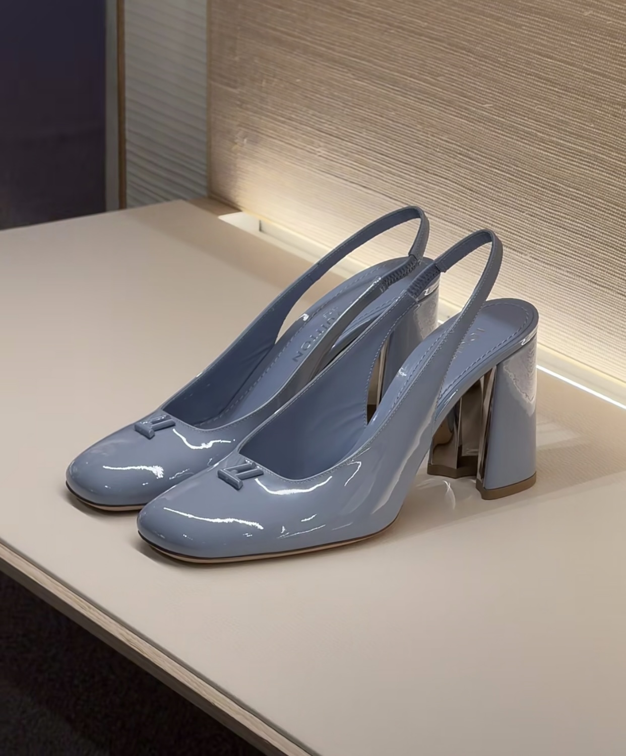 NO:403216,9cm high heels are released one after another, sandals and single shoes, sandals198609099cm高跟陆续出,凉鞋单鞋,sandals,Women's Shoes