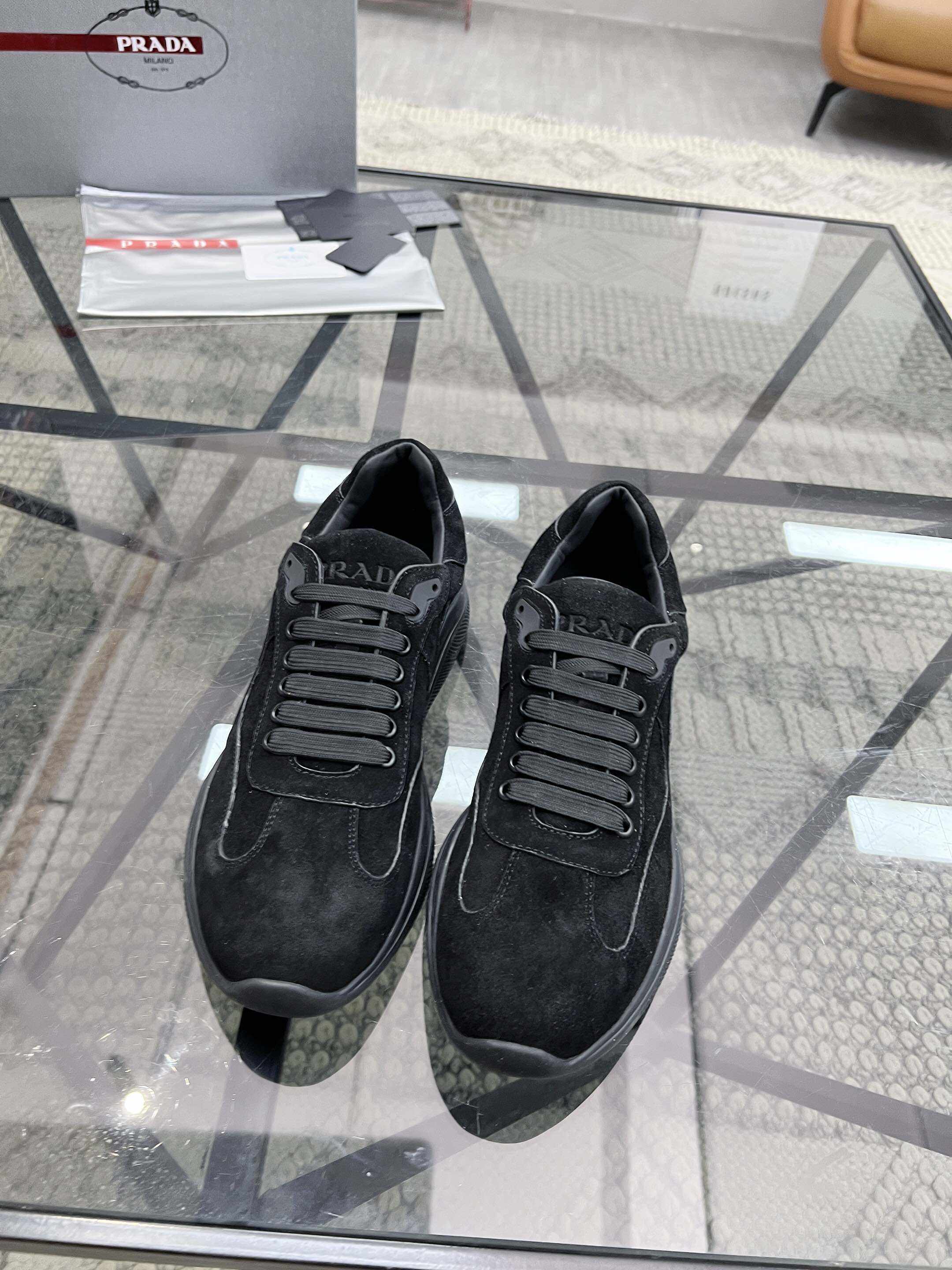 NO:222267,Brand P R A D A Color Original Color Pair Number 39-44 Customized 38.45 Price Material Prada New Product Original Single-Custom Low-top Casual Sports Shoes!  The upper is made of original soft cowhide with Prada logo cowhide inner lining. The original molded outsole of cowhide is made of high quality, worth owning. Prada, prada, sneakers, cowhide19860909品牌P R A D A 颜色原版配色 码数39-44定做38.45 价格 材质普拉达新品原单货低帮休闲运动鞋！鞋面采用原版柔软牛皮搭配普拉达标识牛皮内里 牛皮垫脚原版开模大底、高品质值得拥有,普拉达,prada,sneakers,cowhide,Men's shoes