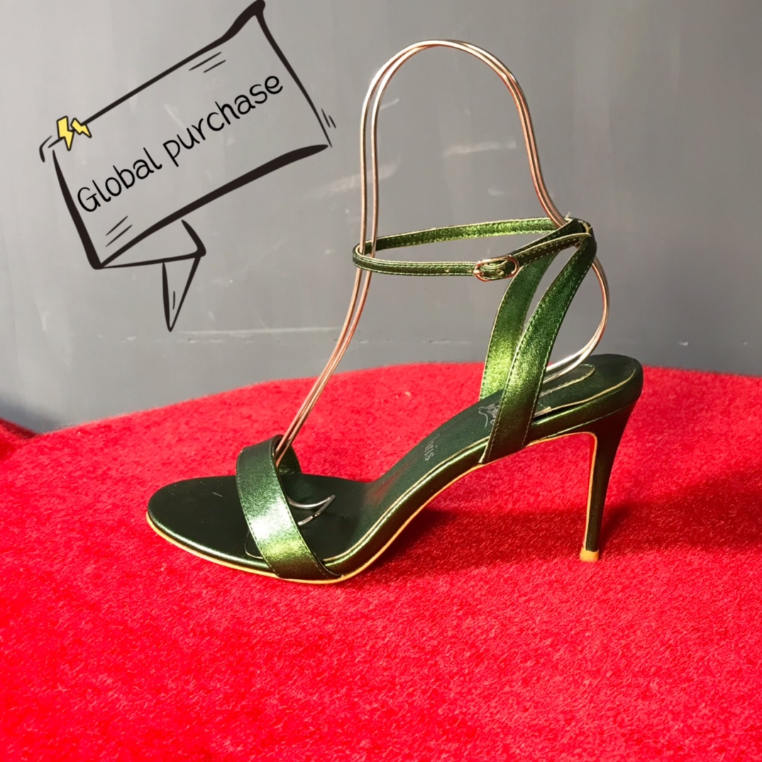 NO:100556,High-end customized 2025 spring and summer classic series!  H8.5Cm, size 34-42. Customized model, L39-016. Dark green metal cowhide, dark green metal sheepskin, official website synchronization Standard European code Reference:L39-016 Color:green/green Material:crocodile leather Lining:goat leather Heel height:8.5Cm Sole:leather sole Size:EU 34-42 (US 4-11):,,christian louboutin,cowhide,sheepskin19860909高端订制2025春夏精典款系列！ H8.5Cm,尺码34-42码.订制款,L39-016.墨绿金属牛皮,墨绿金属羊皮里,官网同步 标准欧码 Reference:L39-016 Color:green/green Material:crocodile leather Lining:goat leather Heel heigh:8.5Cm Sole:leather sole Size:EU 34－42（US 4一11) :,,christian louboutin,cowhide,sheepskin,Women's Shoes