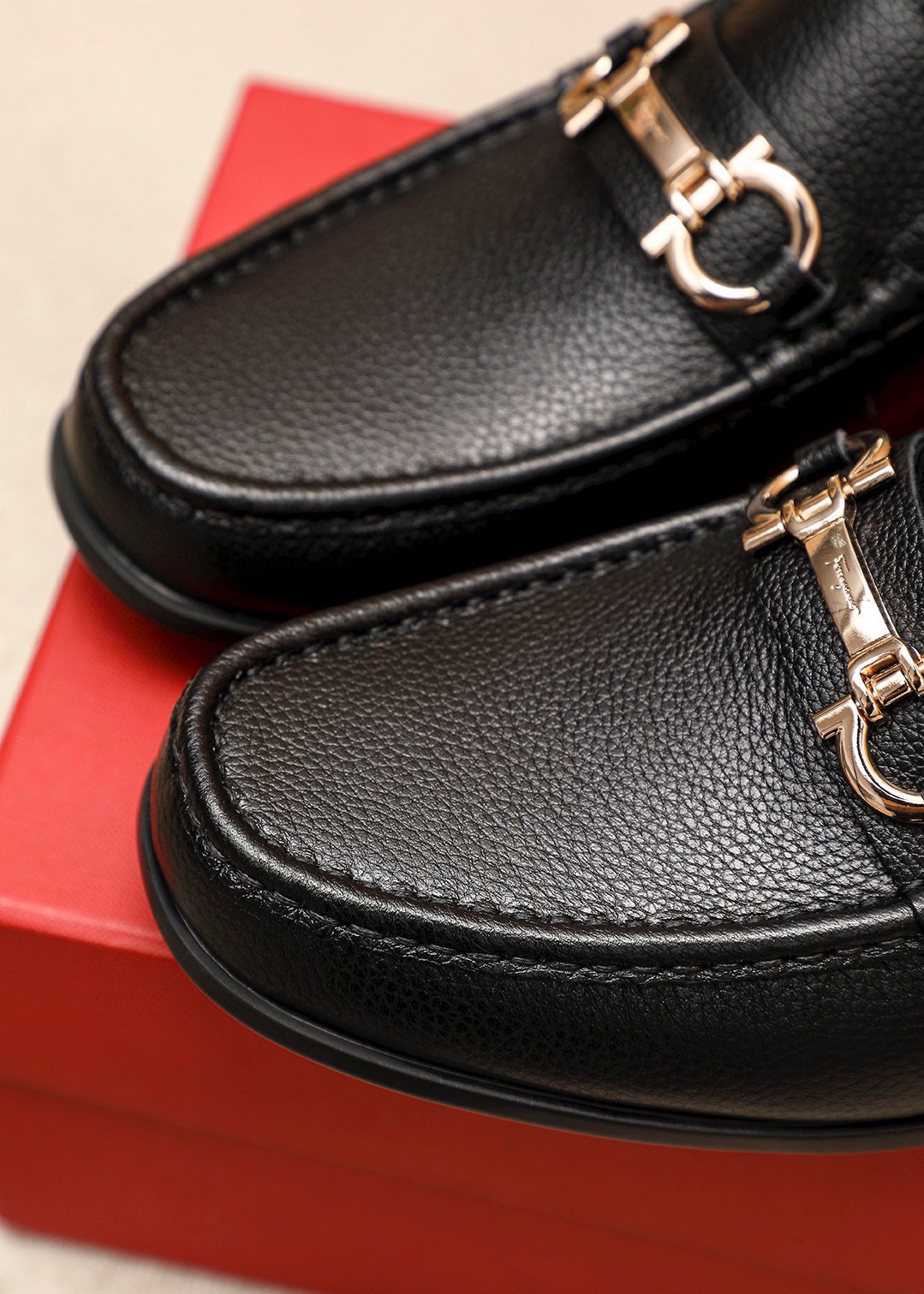 Salvatore Ferragamo Leather Loafers with Buckle Detail, Men's Sizes 38-44 9 i1744425557 318 7