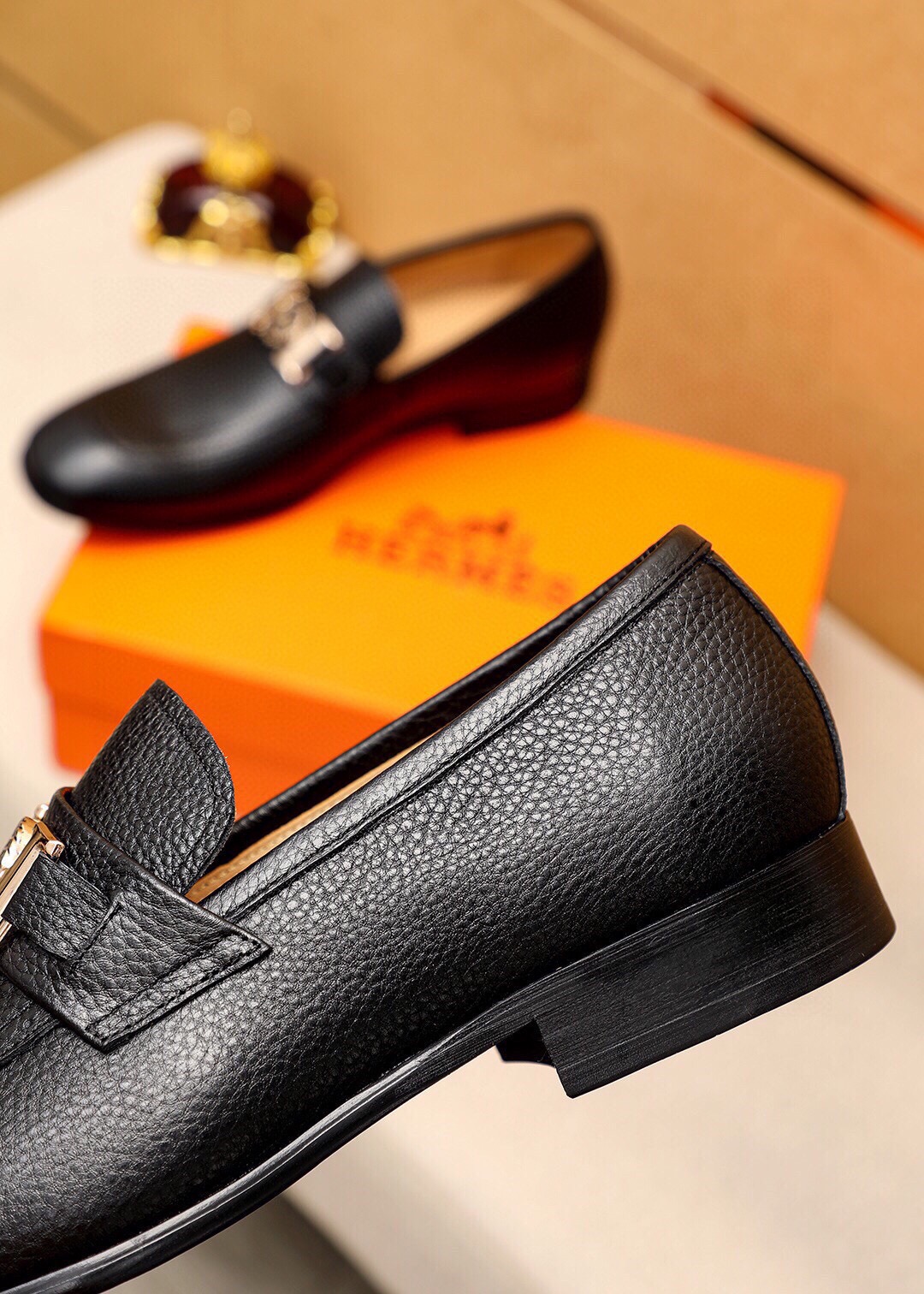Hermès Men's Black Leather Loafers with Iconic Buckle (Sizes 38-44) 9 i1744426349 7764 7