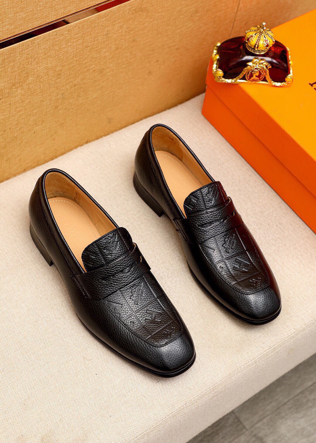 Hermes Men's Black Leather Loafers Business Casual Shoes Size 38-44 1 Hermes Men's Black Leather Loafers Business Casual Shoes Size 38-44