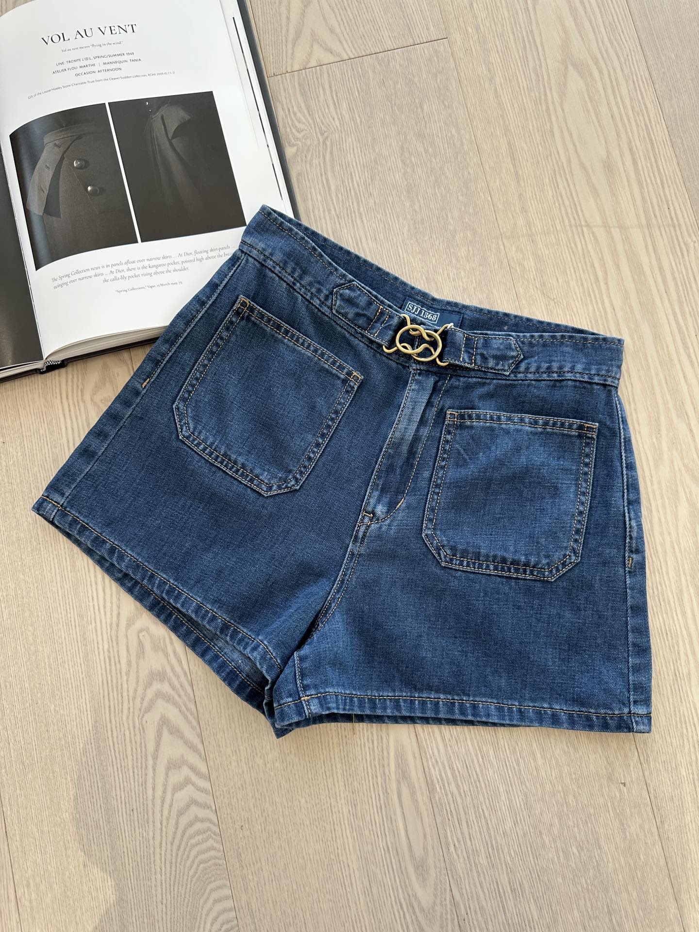 NO:331198,YS｜2025 Spring and Summer New Cotton   Line, Gold Ratio, Very Soft, Comfortable and Lightweight Fabric, The style and tailoring are very good SML, gold, alexander wang19860909YS｜2025 春夏新款 棉 麻 黄金配比 很柔软舒适轻薄的面料 版型剪裁非常好看  SML,,gold,alexander wang,Women's clothing