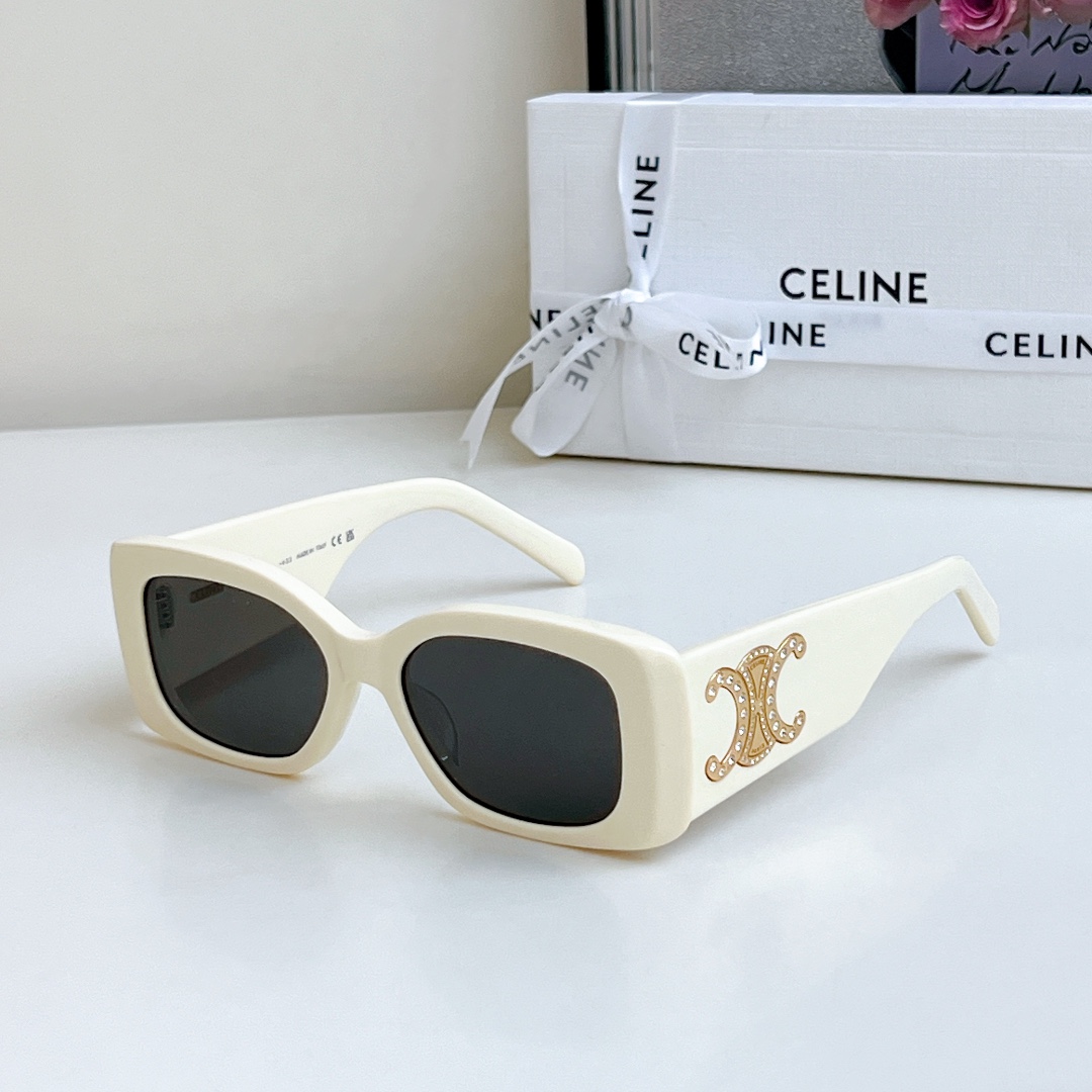  CELINE 满钻凯旋门款
MOD：CL40288 
SIZE：53口17-145
🔝🔝