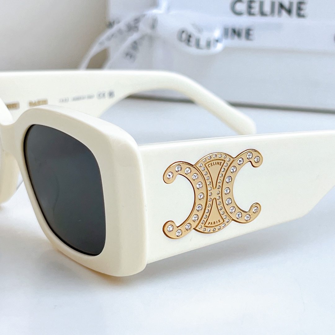  CELINE 满钻凯旋门款
MOD：CL40288 
SIZE：53口17-145
🔝🔝