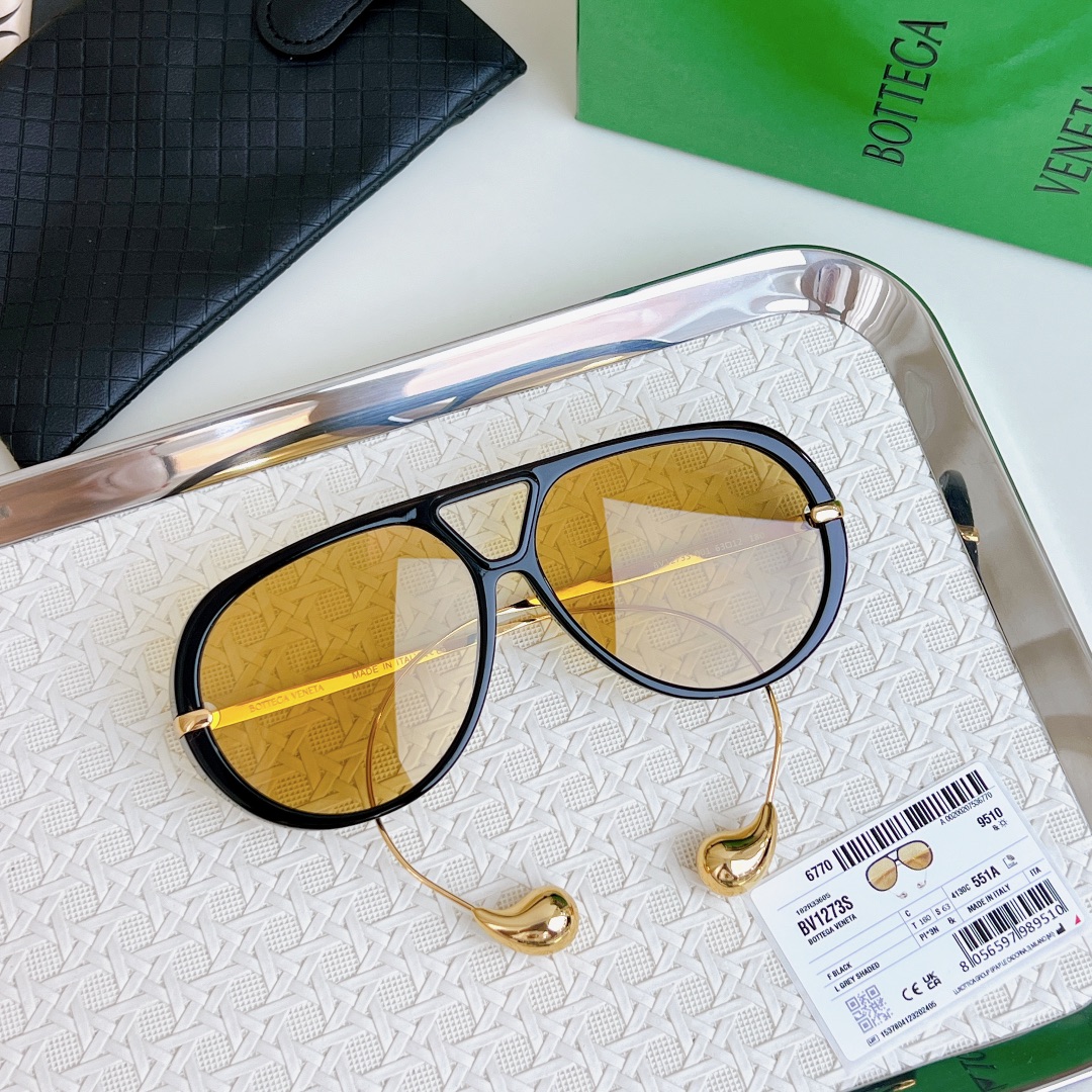  钢珠份量杠杠
实物质感满分💯
对版zP 
BOTTEGA VENETA 
Mod：BV1273S
Si