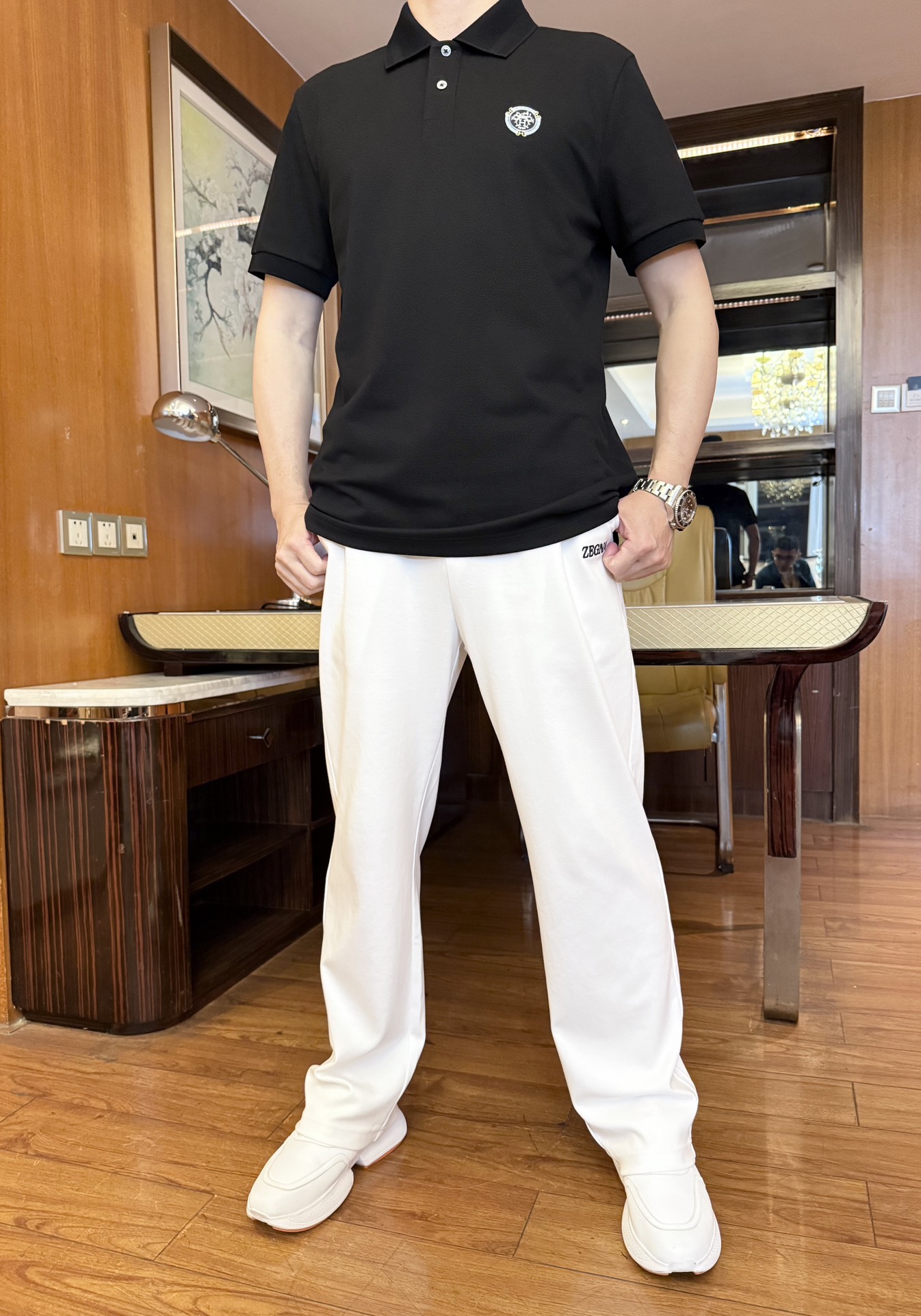 NO:137885,Hermes - the latest hot-selling Polo in 2025 counters, and hot-selling items in European and American counters!  Selected Italian imported bead flooring fabrics with the latest designs, the exquisite H-iron mark on the chest highlights the elegance, and the upper body effect is needless to say. Size: 48-56 (model 173/130 wears 48 sizes, with Hong Kong Lane Crawford gift box packaging), hermes, alexander wang19860909爱马仕-2025专柜最新爆款Polo出货 欧美专柜热销单品！精选意大利进口珠地棉面料搭配最新的设计,胸前的精致H铁标彰显雅致 上身效果不用多说.尺码:48-56（模特173/130穿48码,配香港连卡佛礼盒包装）,,hermes,alexander wang,Men's clothing