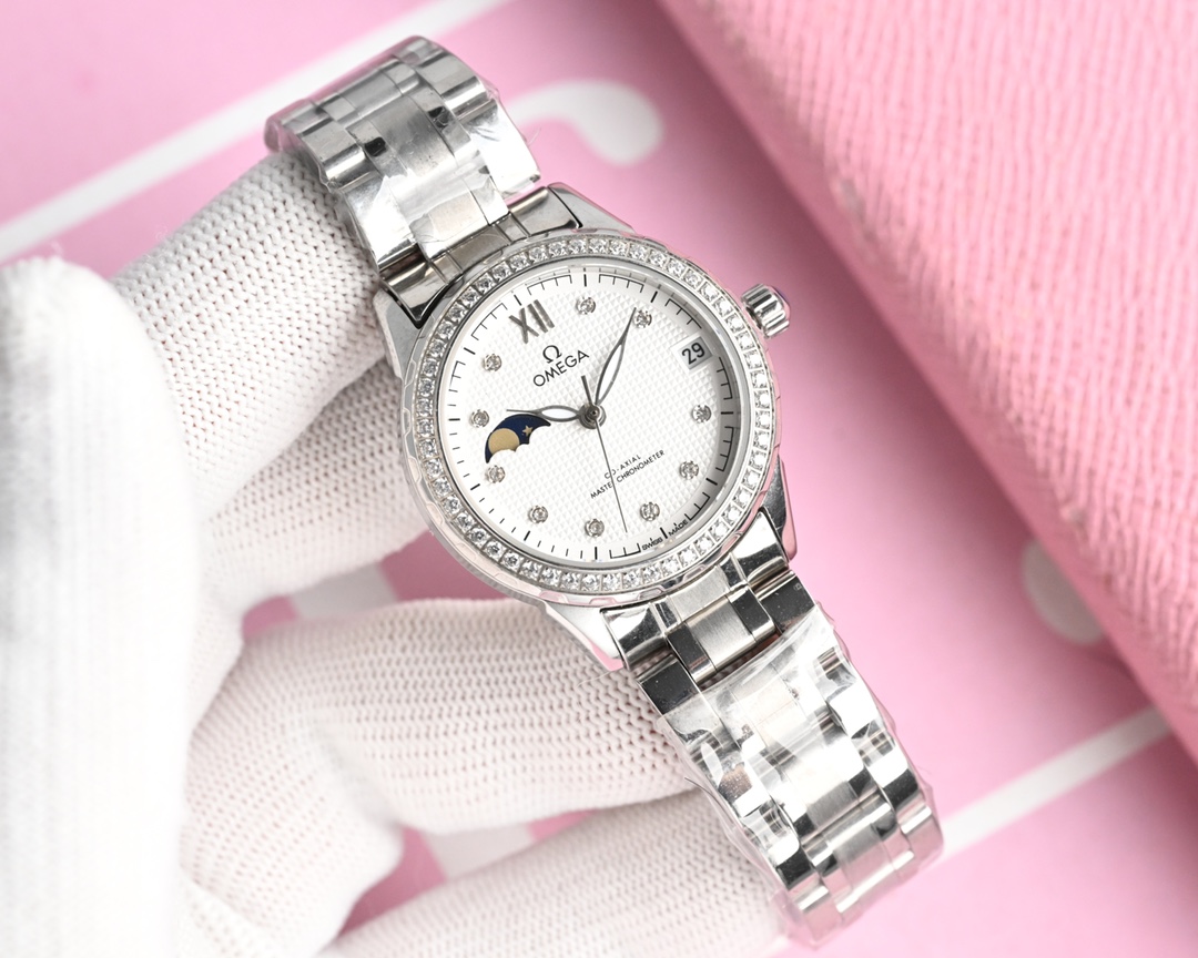 NO:337391,White gold steel belt 50 rose][rose] Recommended best female model Omega new moon [moon] phase [sun] series 9-character sun, moon and star function, unique 4-hour small second logo, equipped with original imported call8217 month camera caliber (0 repair 0 after-sales service), adopts high-end mother-of-pearl dial, fashionable women's watch, super luminous at night, unique 3-character calendar 316L stainless steel case (thickness 10mm), high-quality Swarovski crystal diamond on the shell, mirrored 9-grade sapphire crystal scratch-resistant glass, waterproof depth: 50-meter strap ceramic steel belt/Italian selected calfskin, fine polishing, fresh and elegant, generous and decent goddess must-have high quality, give your lover, give your best friend, five-star recommendation!  !  Please identify the exclusive product and the quality of the large manufacturer!  Welcome to reprint!  ,swarovski,omega,cowhide19860909白 金 钢带50 玫瑰][玫瑰] 推荐最佳女款 欧米茄新款月[月亮]相[太阳]系列9字位日月星辰功能,独特的4时位小秒logo,搭载原装进口call8217月相机芯(0返修0售后）, 采用高端珍珠贝母表盘时尚女表 夜时超强夜光独特3字位日历 316L精钢表壳（厚度10mm）,壳上采用高品质施华洛世奇水晶钻石,镜面9级蓝宝石水晶防刮玻璃,防水深度:50米表带陶瓷钢带/意大利精选小牛皮,精细打磨,清新优雅,大方得体女神必备款高品质 送爱人 送闺蜜 五星推荐！！ 请认准独家出品.大厂品质！欢迎转载！,,swarovski,omega,cowhide,Watch