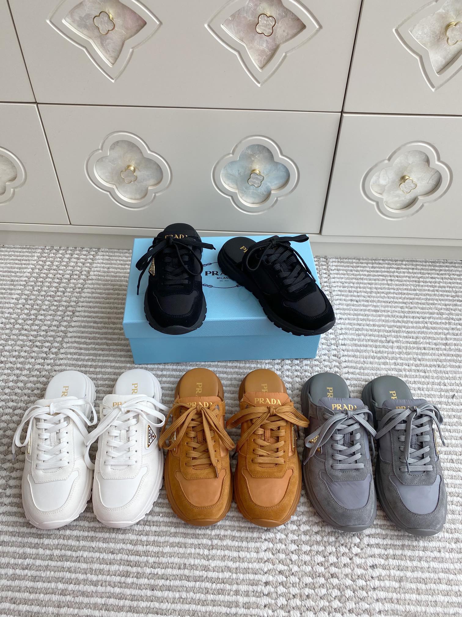 NO:251186,———— rada·Casual sports semi-drag·35-41, semi-drag, prada19860909————rada·休闲运动半拖·35-41,半拖,prada,Women's Shoes