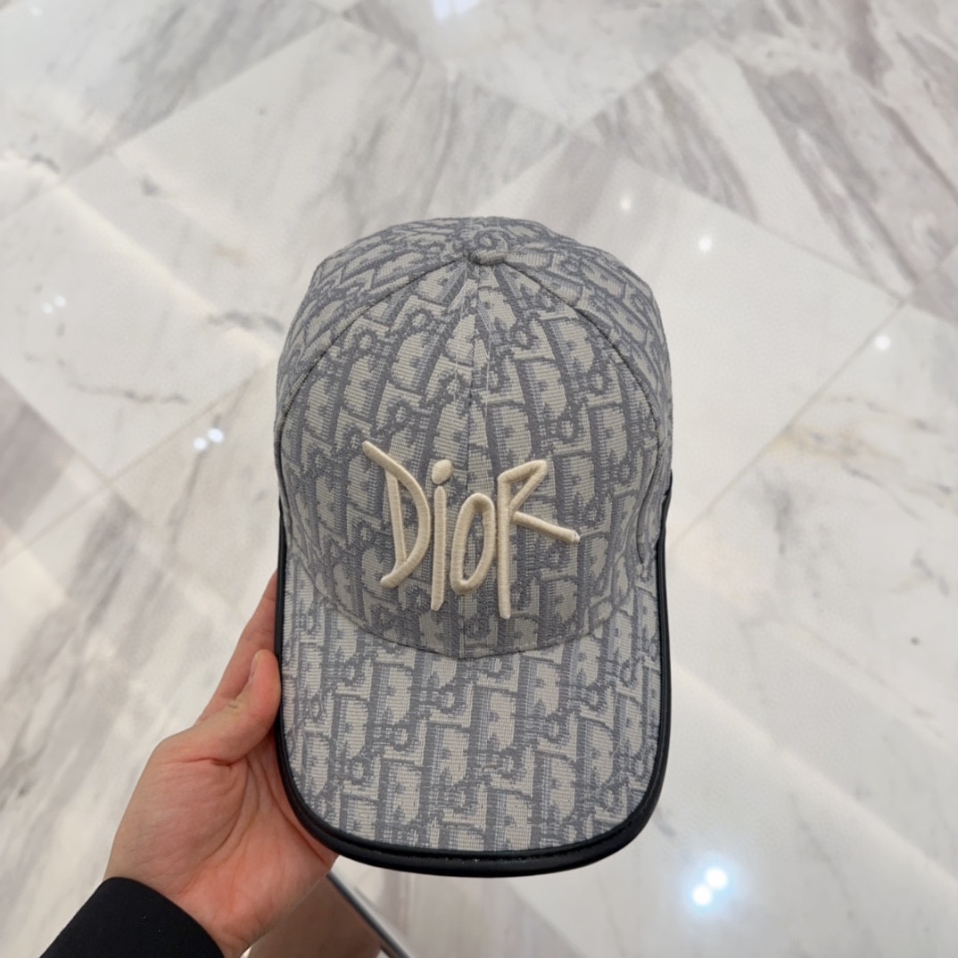 NO:230065,DIOR embroidery official website synchronized new style release old flower D home baseball hat, wash label full of tags, super hot hat straw hat fisherman hat baseball hat, hat, dior, dior, dior, espadrilles, hats19860909DIOR迪奥 刺绣 官网同步新款发布 老花D家棒球帽,水洗标吊牌齐全,超级火爆帽子草帽渔夫帽棒球帽,帽子,dior,dior,dior,espadrilles,hats,hat