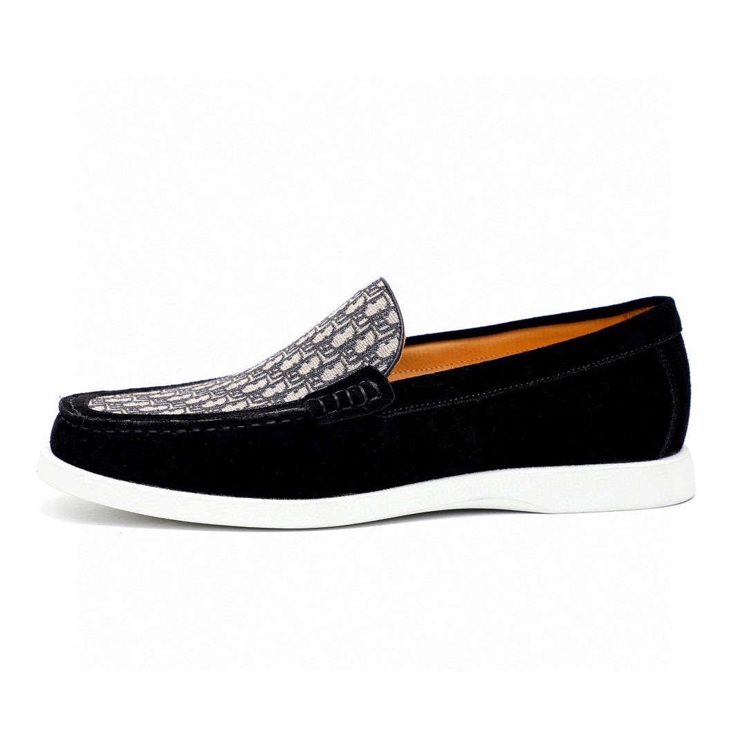 Dior Men's Leather Loafers With Signature Oblique Pattern, Black and Beige 5 i1744520231 1362 3