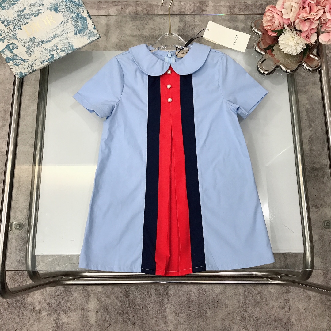 NO:211700,[Spot delivery] GUCC* Dress Small doll lapel design A-line style, high-end haze blue splicing classic blue and red stripes contrasting color design Ultra-thin shirt fabric Three-dimensional style Soft and comfortable skin-friendly and not tied, excellent upper body effect A must-have artifact for princess ~ Color blue size size--120-130-140-150 [CM] Counter packaging 70, clothes, gucci, skirts, shirts,19860909【现货发】  GUCC* 连衣裙 小娃娃领翻领设计 A字版型,高级雾霾蓝拼接经典蓝红条撞色设计 超薄衬衫面料 版型立体 柔顺舒适 亲肤不扎 上身效果极好 公主的必备神器～ 颜色蓝色  size尺码--120-130-140-150【CM】 专柜包装70,衣服,gucci,skirts,shirts,,Children's