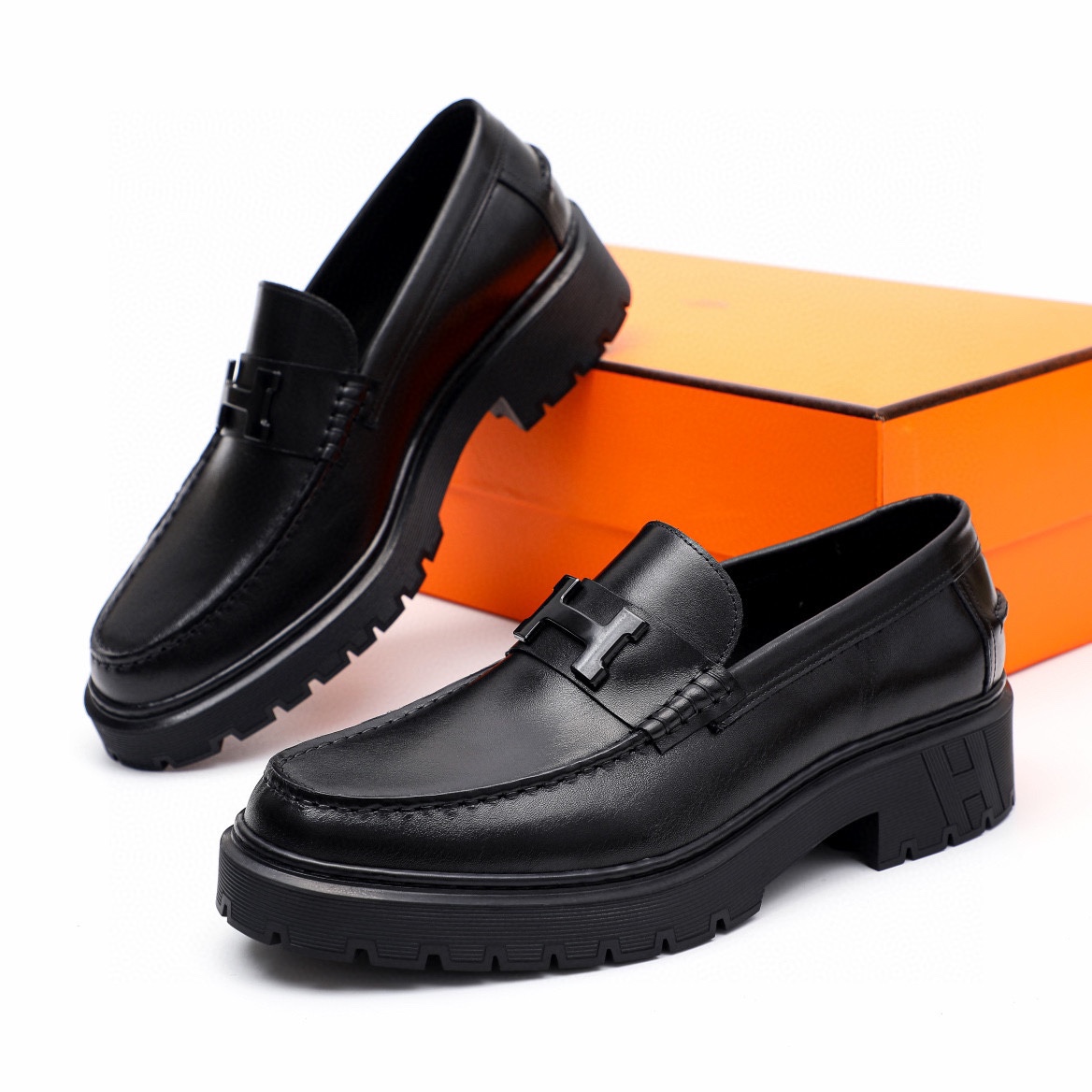 Hermes Men's Black Leather Mocassin Loafers with Gold Buckle Detail 3 i1744521405 1555 1
