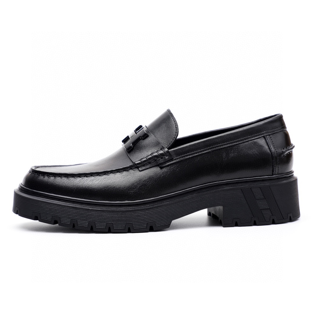 Hermes Men's Black Leather Mocassin Loafers with Gold Buckle Detail 7 i1744521405 7644 5