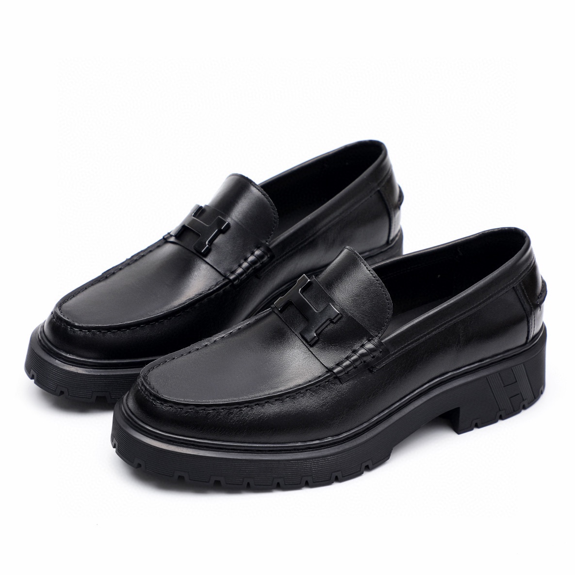 Hermes Men's Black Leather Mocassin Loafers with Gold Buckle Detail 5 i1744521405 9397 3