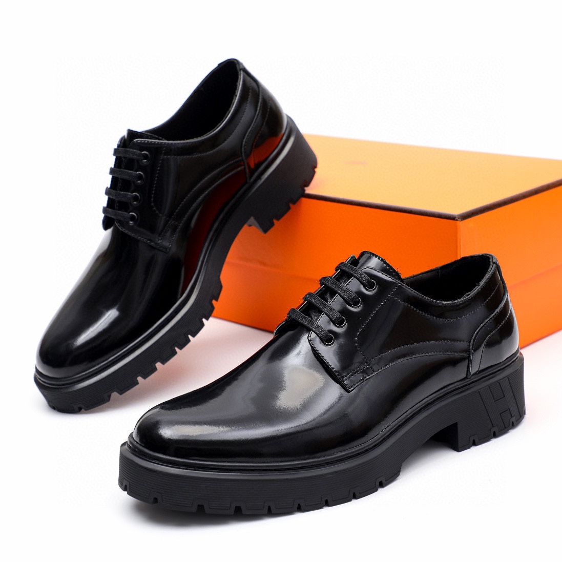 Hermes Men's Black Leather Lace-Up Dress Shoes with Gancio Detail 3 i1744521578 7252 1