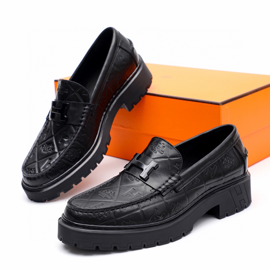 Hermes Men's Mocassin Shoes Premium Leather Loafers with Gancio Detail 3 i1744521614 6446 1
