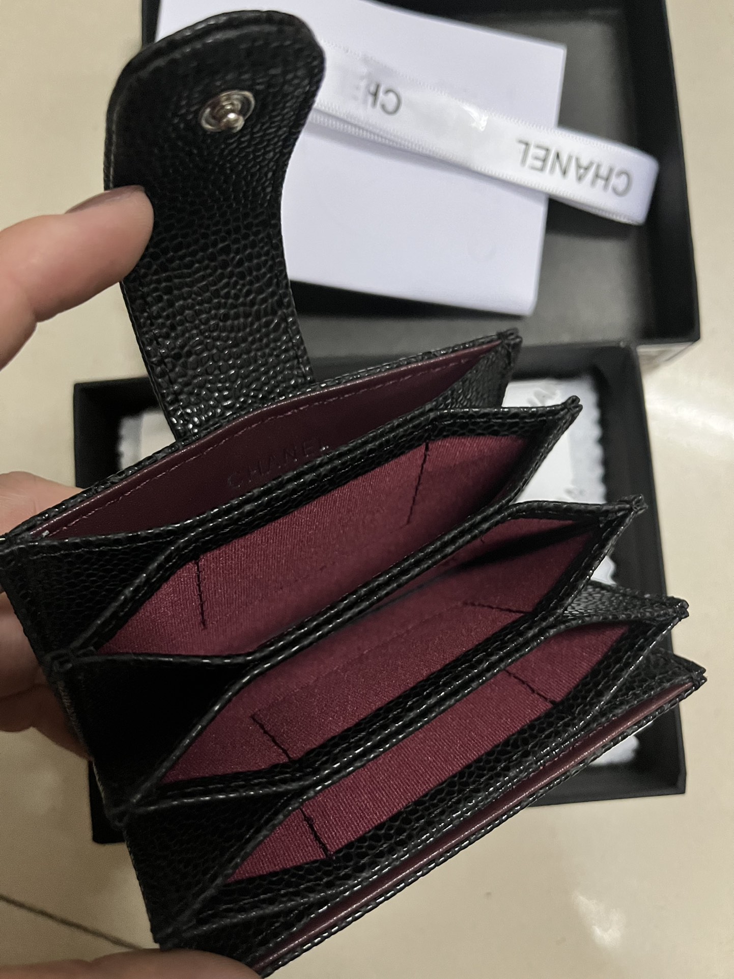 HANEL 小香風琴カードケース 全皮仕様で使いやすさ抜群