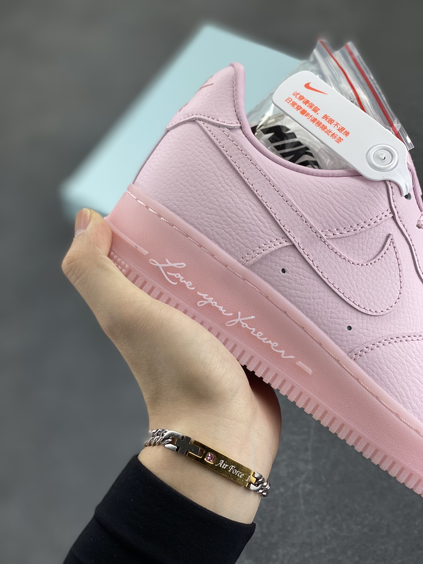 图片[6]-Nike Air Force 1 07 low空军一号 荔枝纹水晶 板鞋 原楦头原纸板 打造纯正空军版型#专注外贸渠道 全掌内置蜂窝气垫 #原盒配件 原厂中底钢印、拉帮完美 货号：CZ8065-600 尺码：36 36.5 37.5 38 38.5 39 40 40.5 41 42 42.5 43 44 44.5 45-选品中心