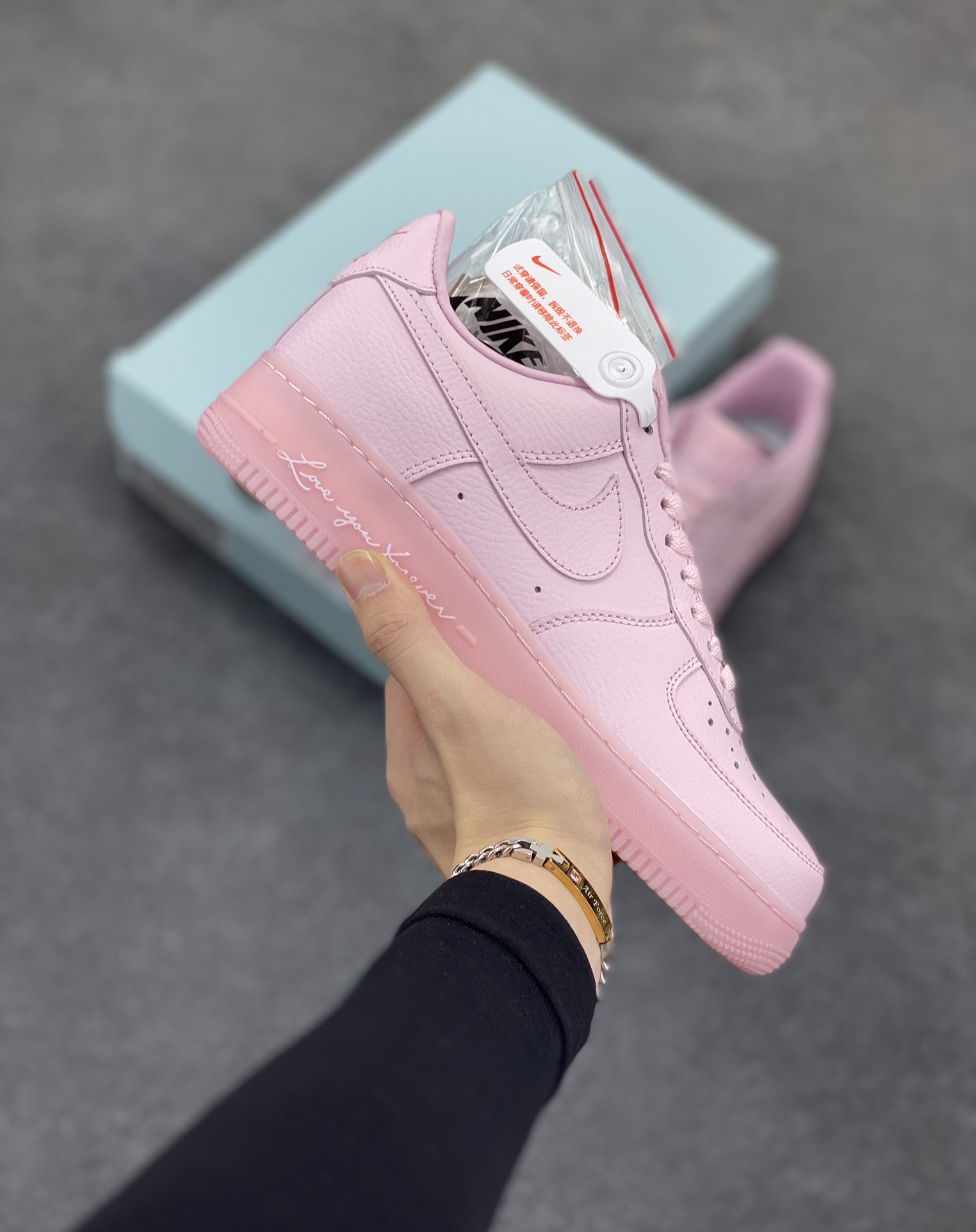 Nike Air Force 1 07 low空军一号 荔枝纹水晶 板鞋 原楦头原纸板 打造纯正空军版型#专注外贸渠道 全掌内置蜂窝气垫 #原盒配件 原厂中底钢印、拉帮完美 货号:CZ8065-600 尺码:36 36.5 37.5 38 38.5 39 40 40.5 41 42 42.5 43 44 44.5 45-选品中心