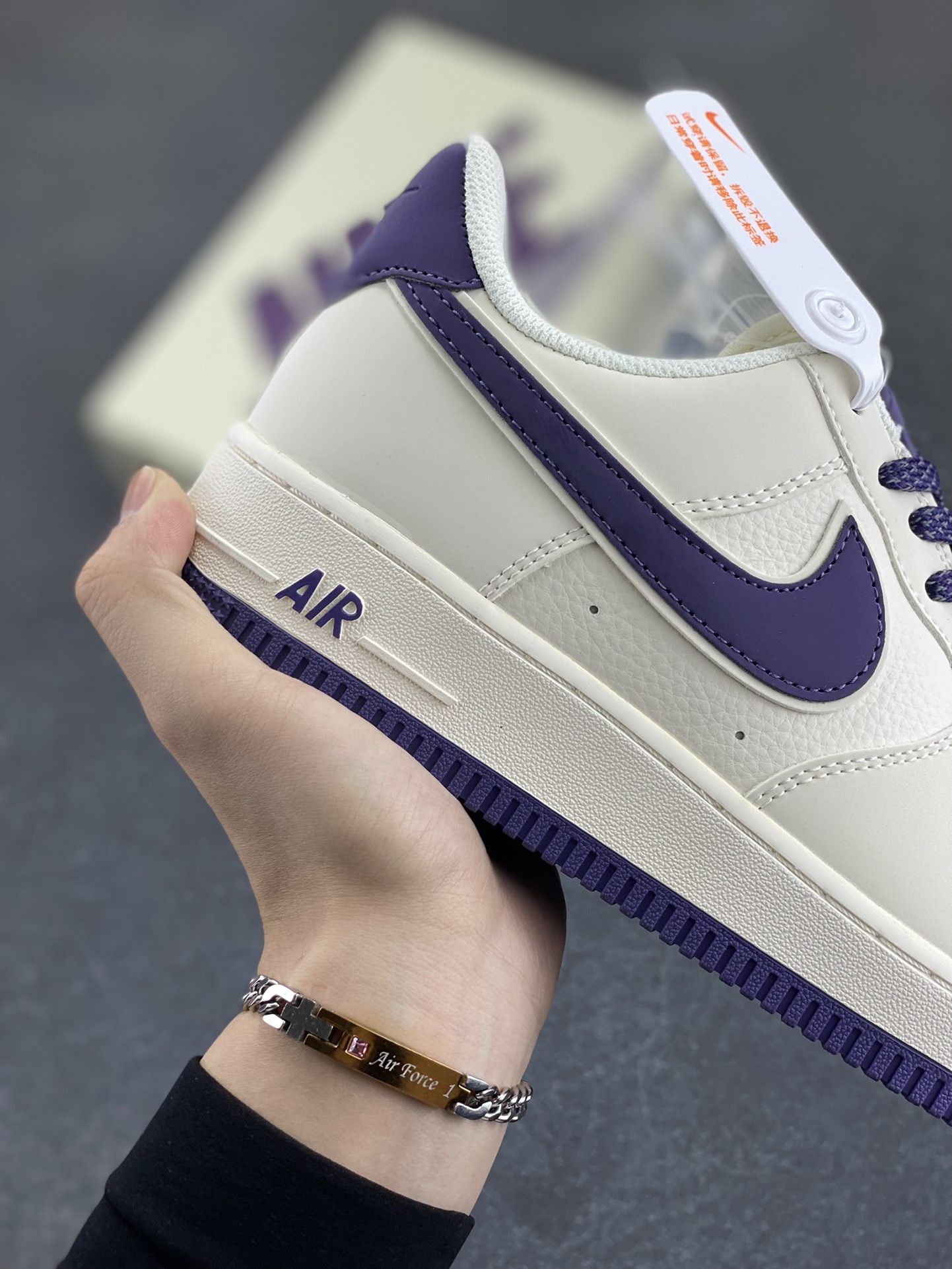 图片[6]-Nike Air Force 1 Low \’07 米紫勾 满天星低帮空军一号休闲板鞋 客供高亮3m反光 定制头成皮料 定制鞋盒 原楦原纸板 纯正版型 内置全掌气垫 货号：GL6835-015 尺码：36 36.5 37.5 38 38.5 39 40 40.5 41 42 42.5 43 44 44.5 45-选品中心