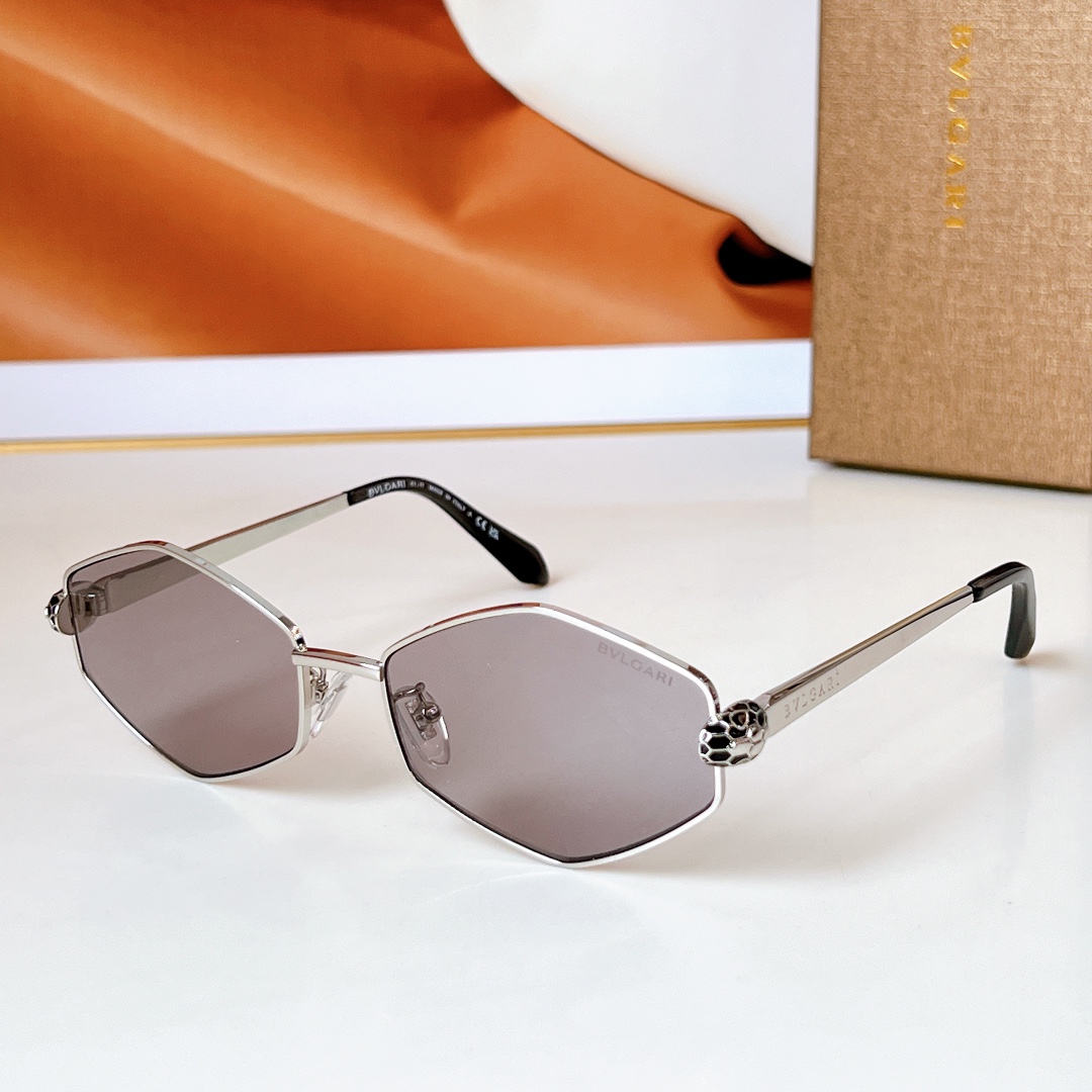   BVLGARI
MODBV40082I
SIZE56口17 140
🔝🔝