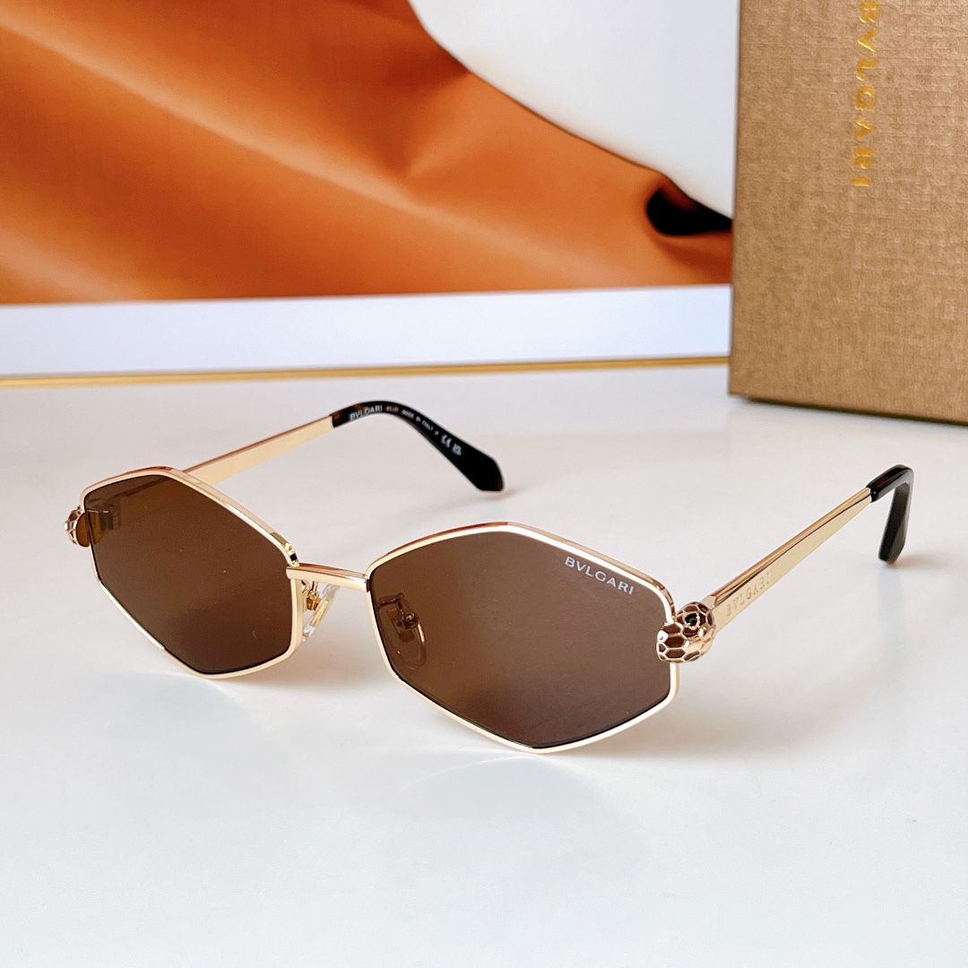   BVLGARI
MODBV40082I
SIZE56口17 140
🔝🔝