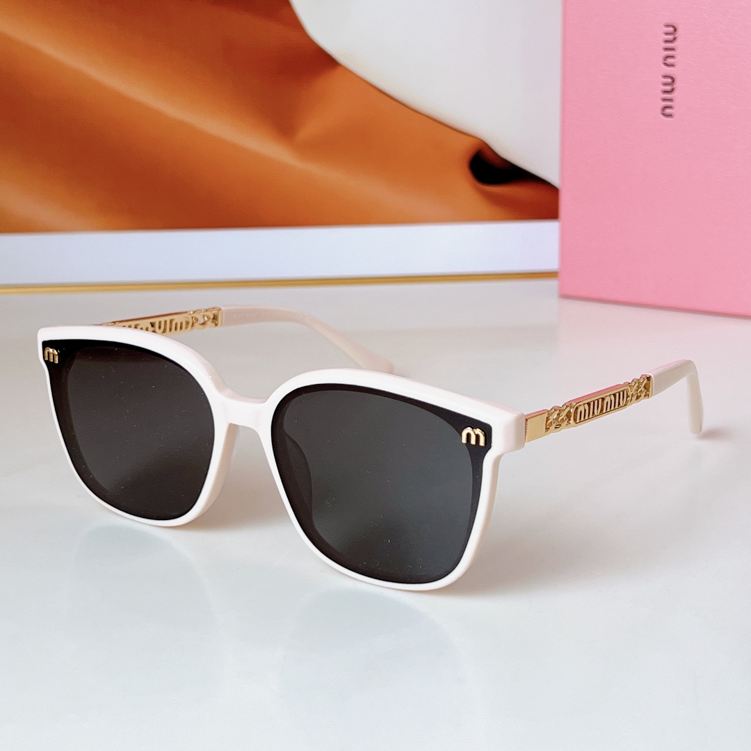  MIU MI*
MOD：SUM 70N
Size：55口18 145
🔝🔝
