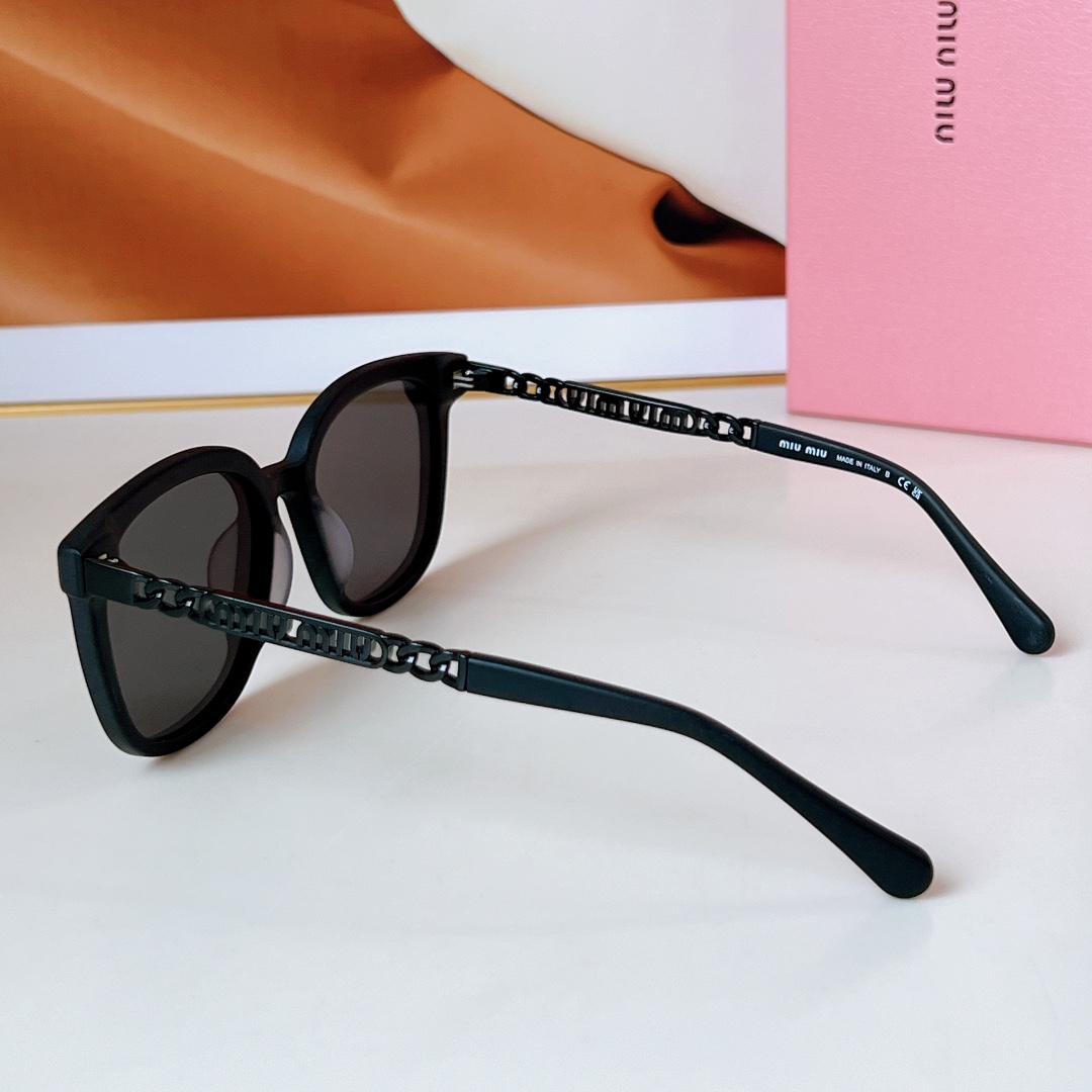  MIU MI*
MOD：SUM 70N
Size：55口18 145
🔝🔝
