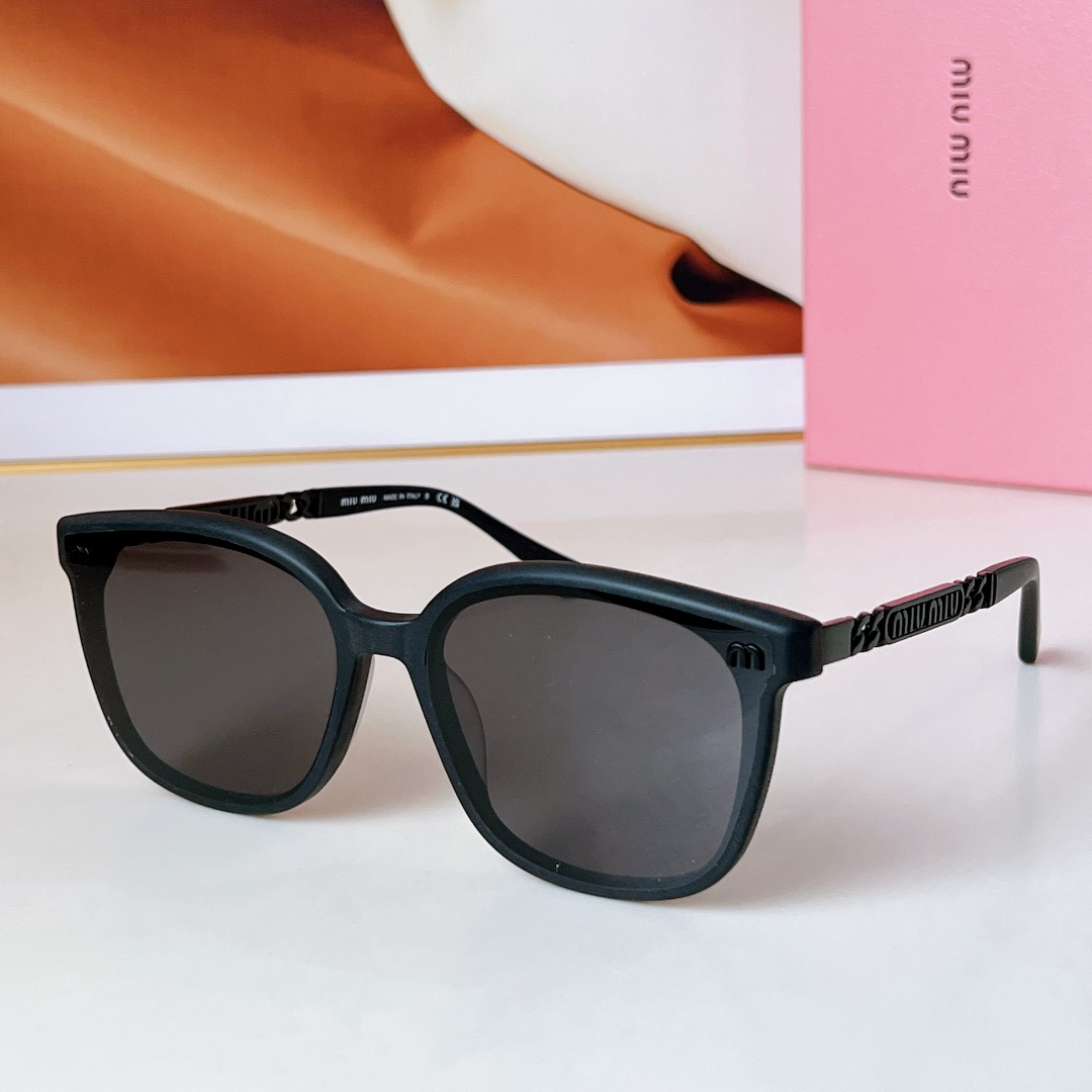  MIU MI*
MOD：SUM 70N
Size：55口18 145
🔝🔝
