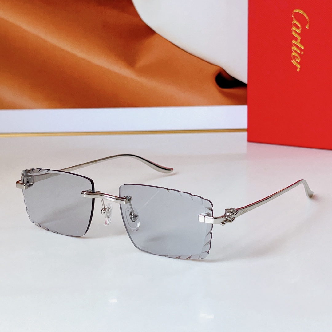 。  Cartier
MOD：CT0682S
Size：56口18 137
🔝🔝
