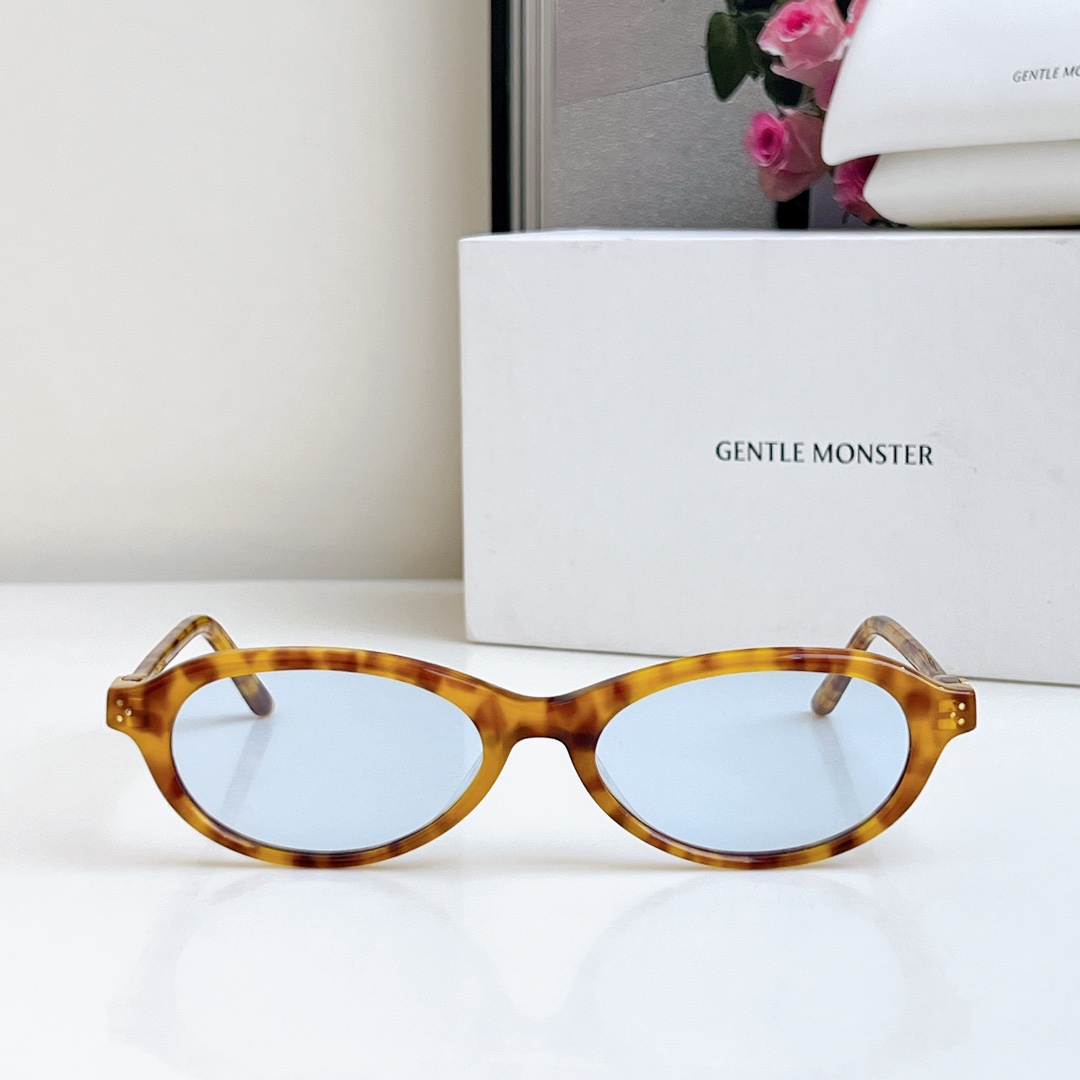  新品 
GENTLE MONSTE*
MODEL：BE SLO
SIZE：54口18-145
🔝🔝