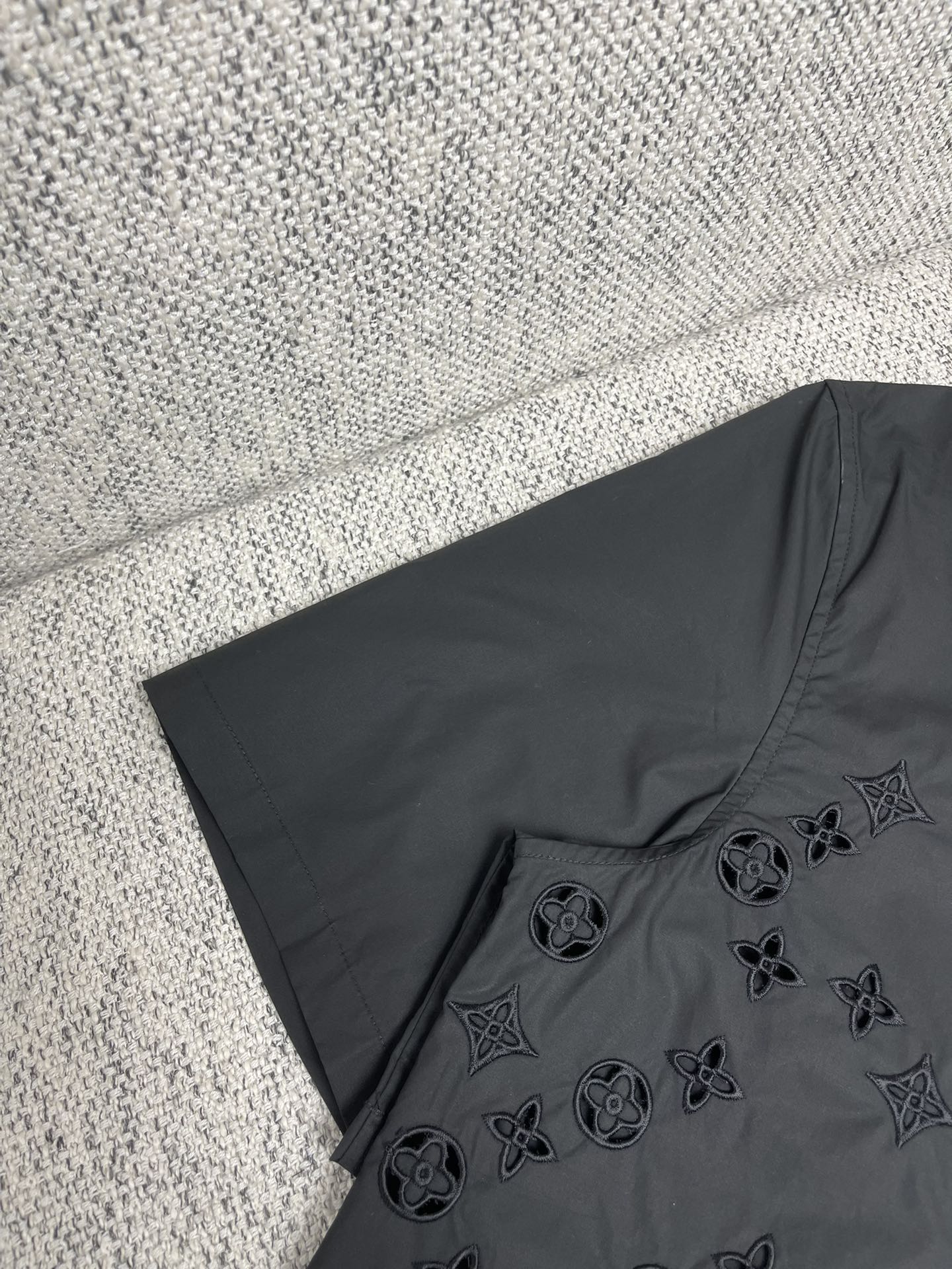 Louis Vuitton Poplin Embroidered Short Sleeve Shirt - Modern Style 5 i1744619391 6505 3