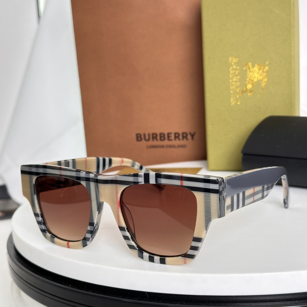  ‼️BURBERR*
MODEL：BE4360
SIZE：51口20-145