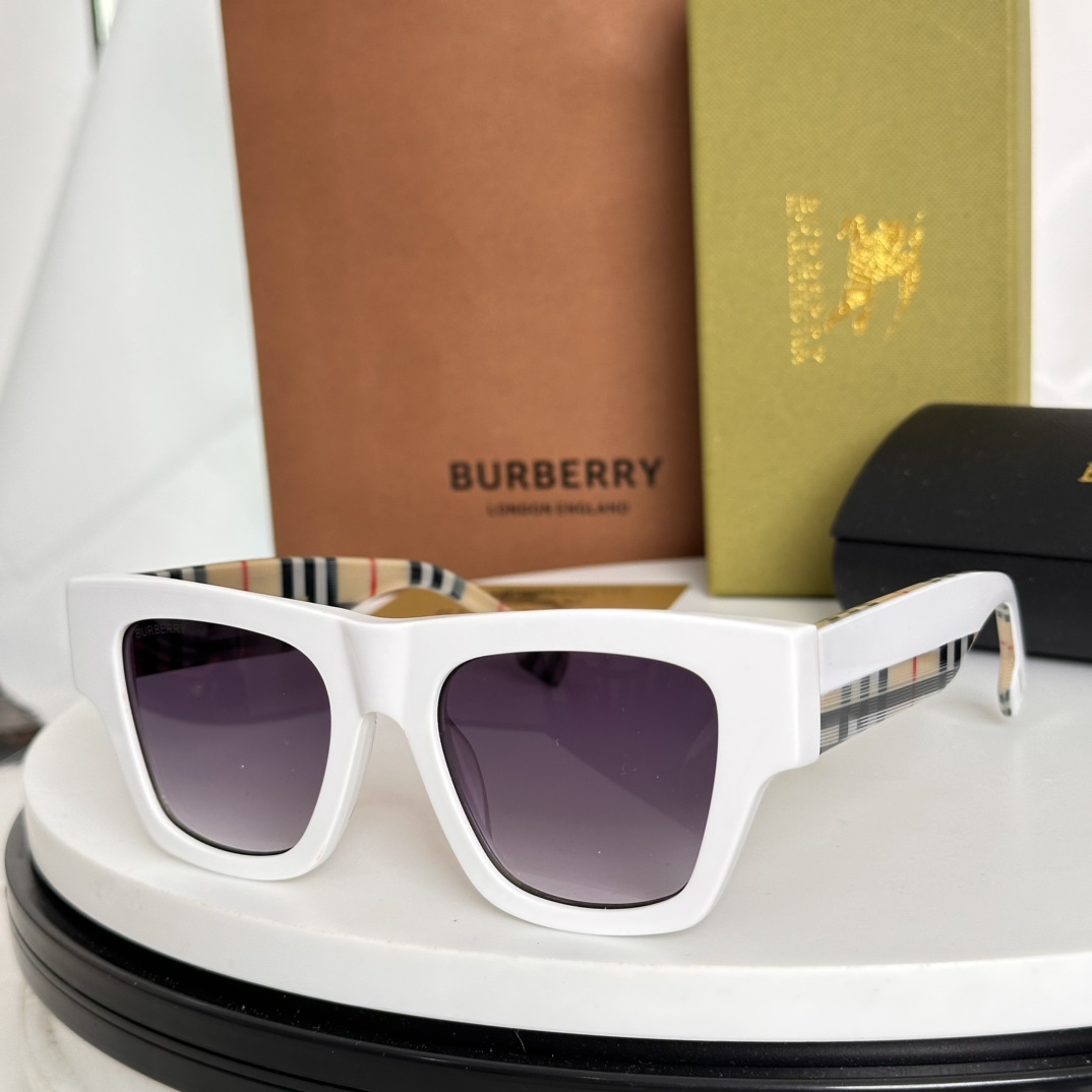  ‼️BURBERR*
MODEL：BE4360
SIZE：51口20-145