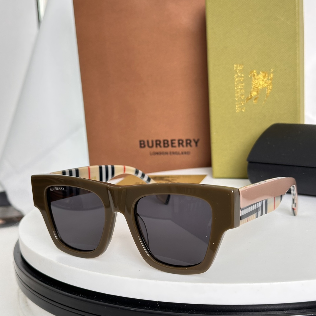  ‼️BURBERR*
MODEL：BE4360
SIZE：51口20-145