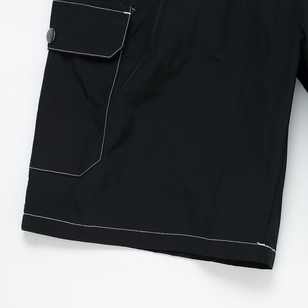普拉达/Prada 夏季新品 明线三角标尼龙休闲短裤