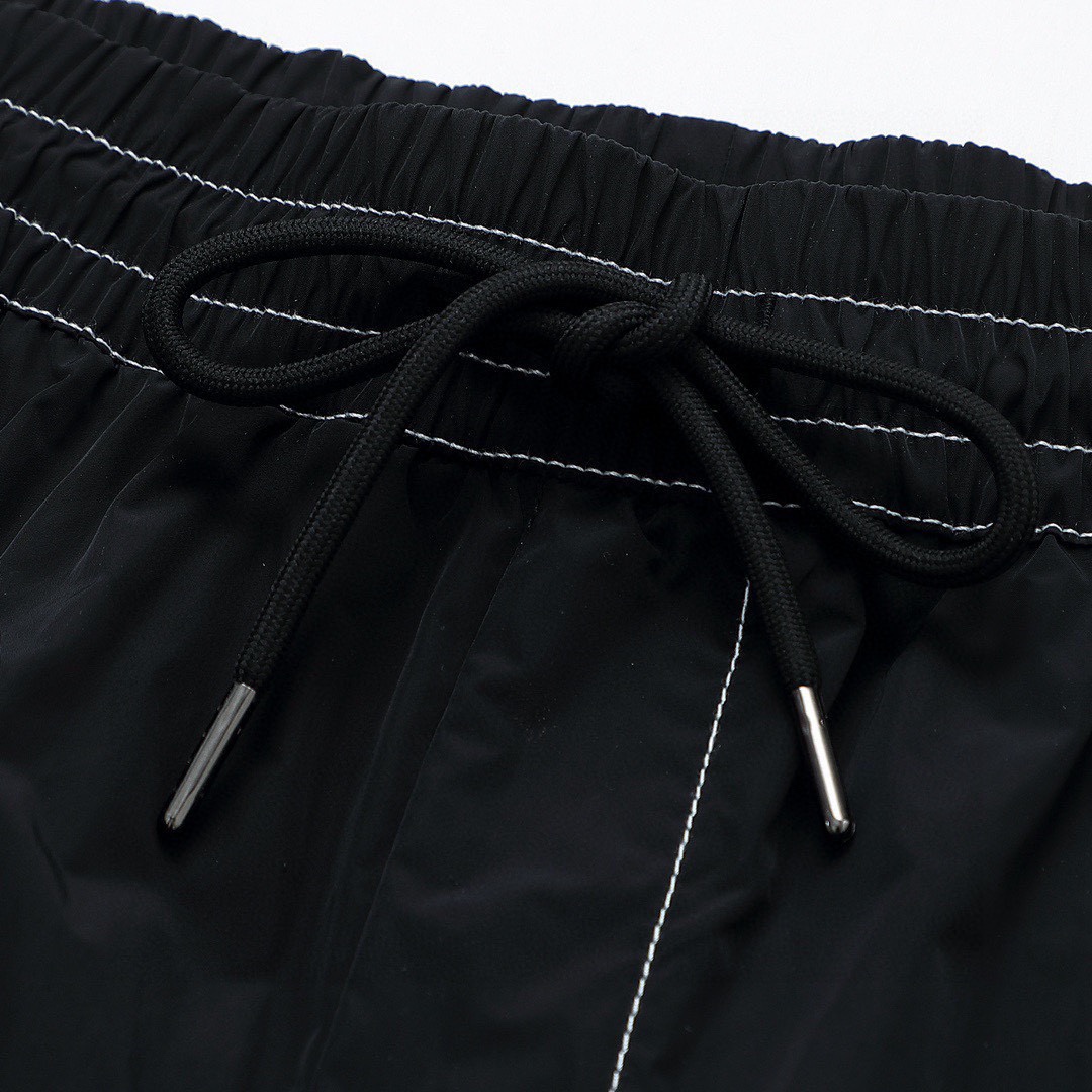 普拉达/Prada 夏季新品 明线三角标尼龙休闲短裤
