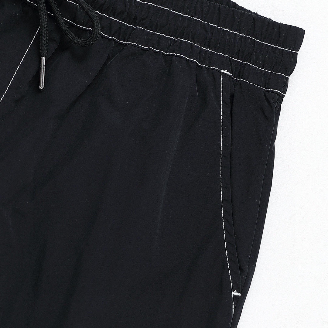 普拉达/Prada 夏季新品 明线三角标尼龙休闲短裤