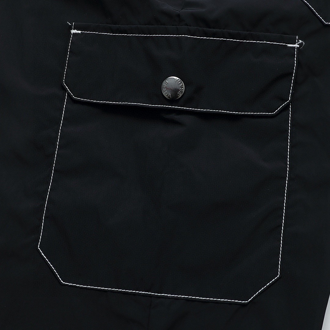普拉达/Prada 夏季新品 明线三角标尼龙休闲短裤