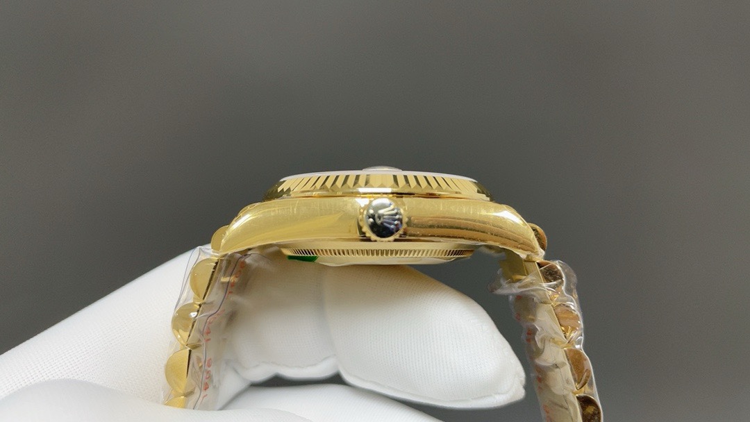 Rolex 劳力士星期日历型36MM