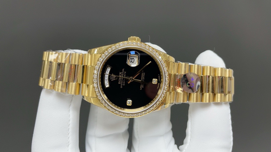 Rolex 劳力士星期日历型36MM
