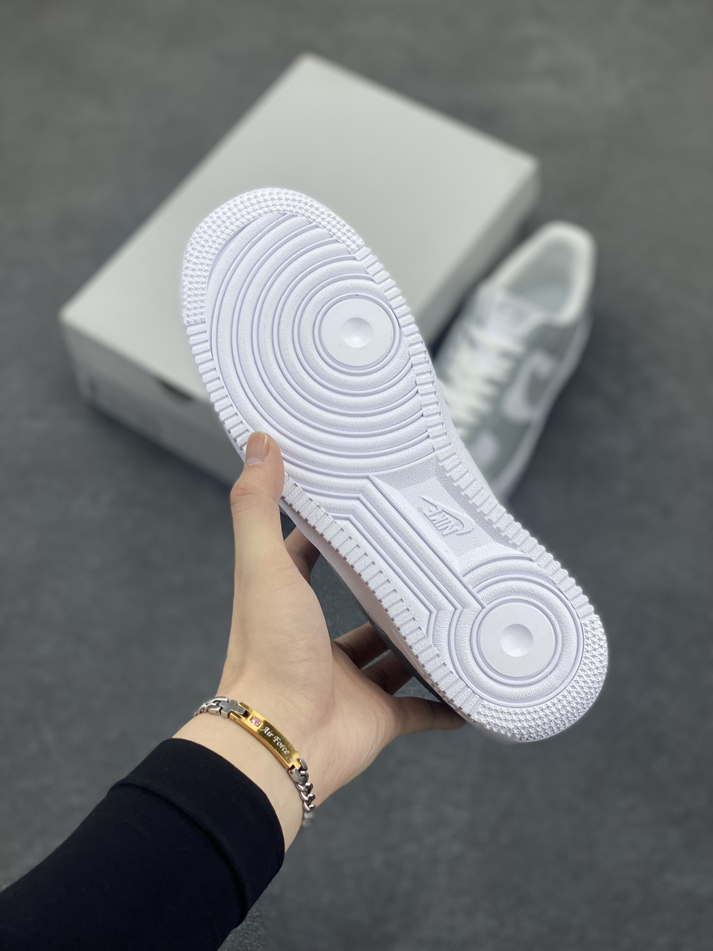 图片[5]-Nike Air Force 1 Low 灰白 空军一号低帮运动休闲板鞋 官方同步 原装级别 原楦头原纸板 打造纯正空军版型#专注外贸渠道 全掌内置蜂窝气垫 #原盒配件 原厂中底钢印、拉帮完美 货号：FD9763-101 尺码：35.5 36 36.5 37.5 38 38.5 39 40 40.5 41 42 42.5 43 44 44.5 45-选品中心