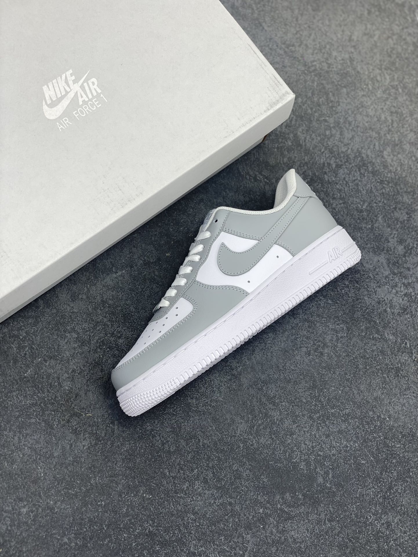 图片[7]-Nike Air Force 1 Low 灰白 空军一号低帮运动休闲板鞋 官方同步 原装级别 原楦头原纸板 打造纯正空军版型#专注外贸渠道 全掌内置蜂窝气垫 #原盒配件 原厂中底钢印、拉帮完美 货号：FD9763-101 尺码：35.5 36 36.5 37.5 38 38.5 39 40 40.5 41 42 42.5 43 44 44.5 45-选品中心