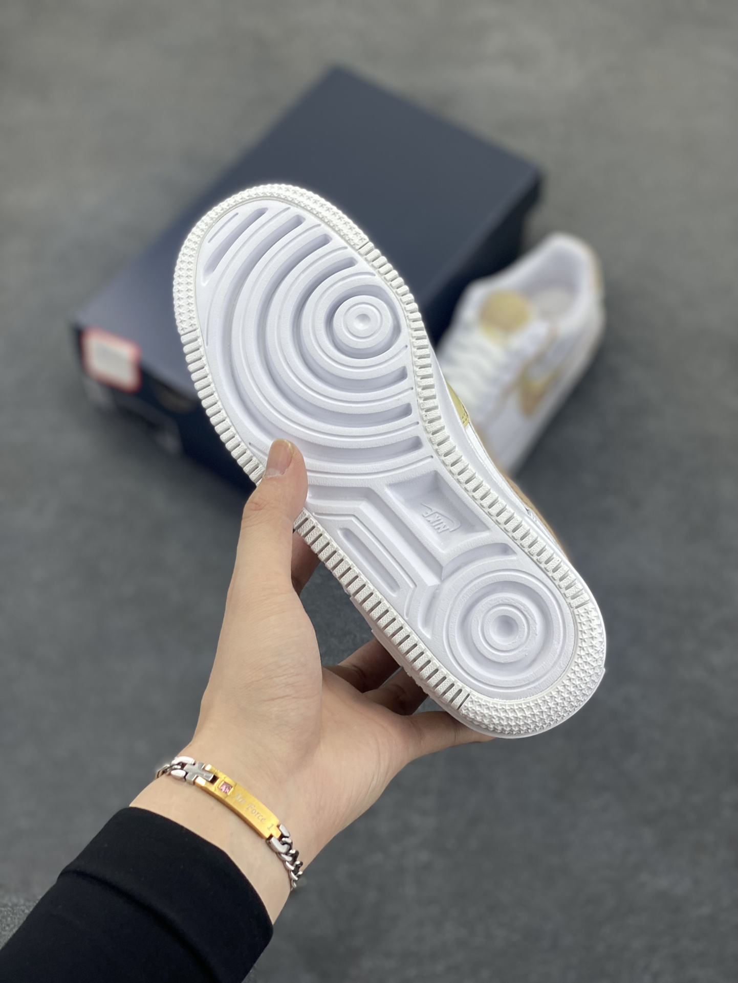 图片[5]-NK Air Force 1 Shadow 轻量增高低帮百搭板鞋\”拼接马卡龙\” 全新少女系解构主义设计双层轻量EVA发泡中底+防滑RB橡胶外圈底鞋底 原楦头原纸板 打造纯正空军版型 专注外贸渠道 全掌内置蜂窝气垫 原盒配件 原厂中底钢印、拉帮完美 货号：DZ1847-111 尺码：35.5 36 36.5 37.5 38 38.5 39 40-选品中心