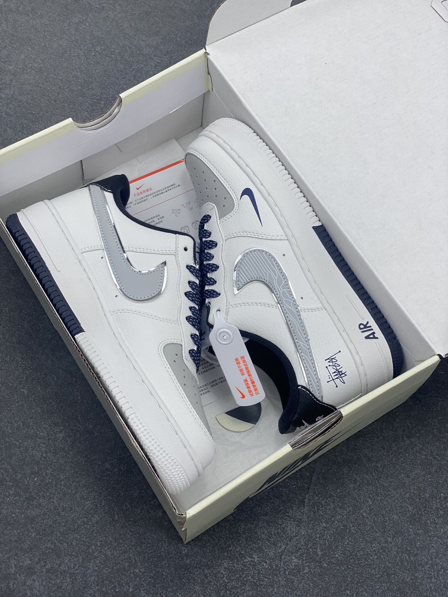 图片[9]-NIke Air Force 1 \’07 Low “斯图西联名”空军一号 低帮 运动鞋 休闲鞋 折边针车 工艺难度大 原楦头原纸板 原装鞋盒 定制五金配件 内置全掌气垫 原厂鞋底 货号：DQ6628-156 尺码：36 36.5 37.5 38 38.5 39 40 40.5 41 42 42.5 43 44 44.5 45-选品中心