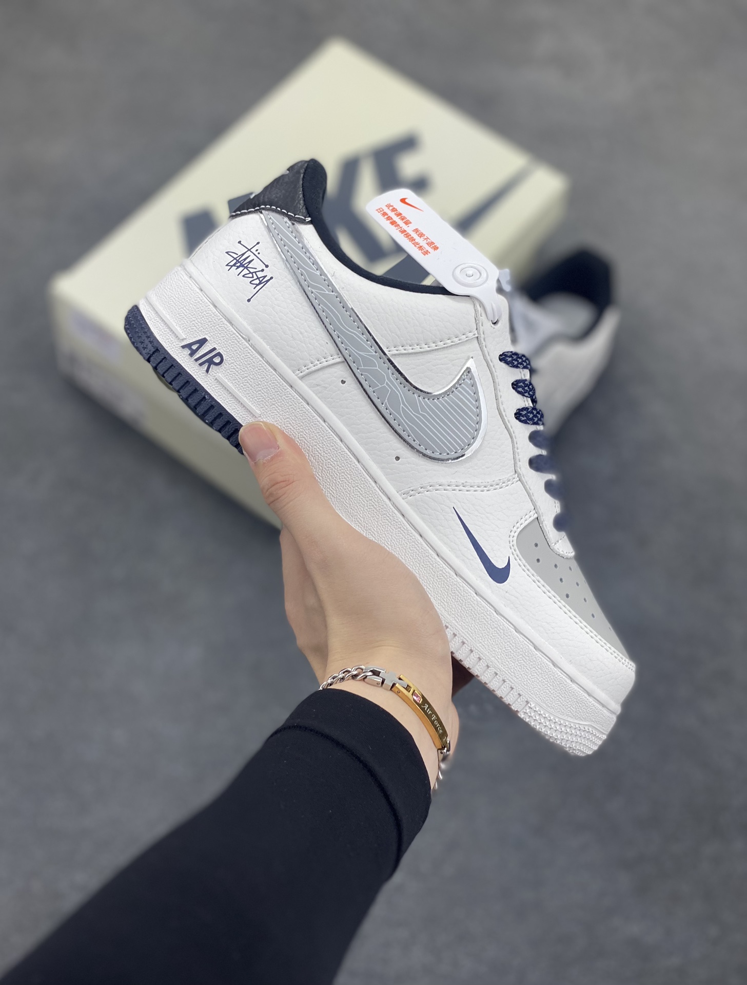 NIke Air Force 1 \'07 Low “斯图西联名”空军一号 低帮 运动鞋 休闲鞋 折边针车 工艺难度大 原楦头原纸板 原装鞋盒 定制五金配件 内置全掌气垫 原厂鞋底 货号：DQ6628-156 尺码：36 36.5 37.5 38 38.5 39 40 40.5 41 42 42.5 43 44 44.5 45-选品中心