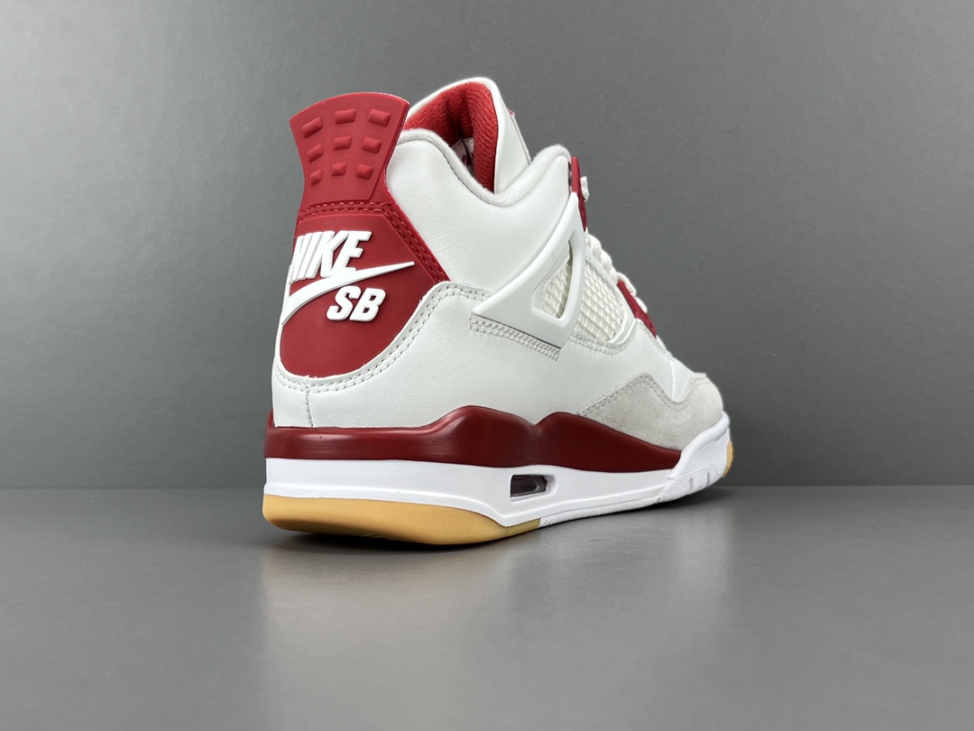 
【OG版 AJ4】Nike SB x Jordan Air Jordan 4 “Varsity Red