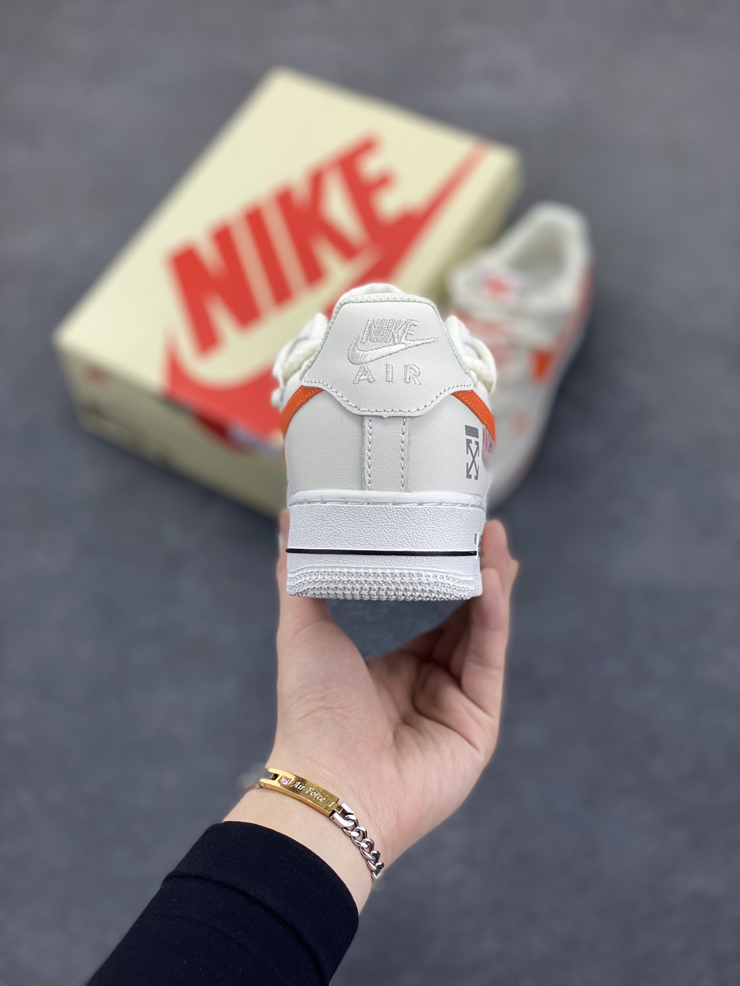 图片[4]-Nike Air Force 1 Low 07 x OFF-WHITE 原楦头原纸板 打造纯正低帮空军版型 专注外贸渠道 全掌内置蜂窝气垫 原盒配件 原厂中底钢印、拉帮完美 货号：TX-589622 尺码：36 36.5 37.5 38 38.5 39 40 40.5 41 42 42.5 43 44 44.5 45-选品中心